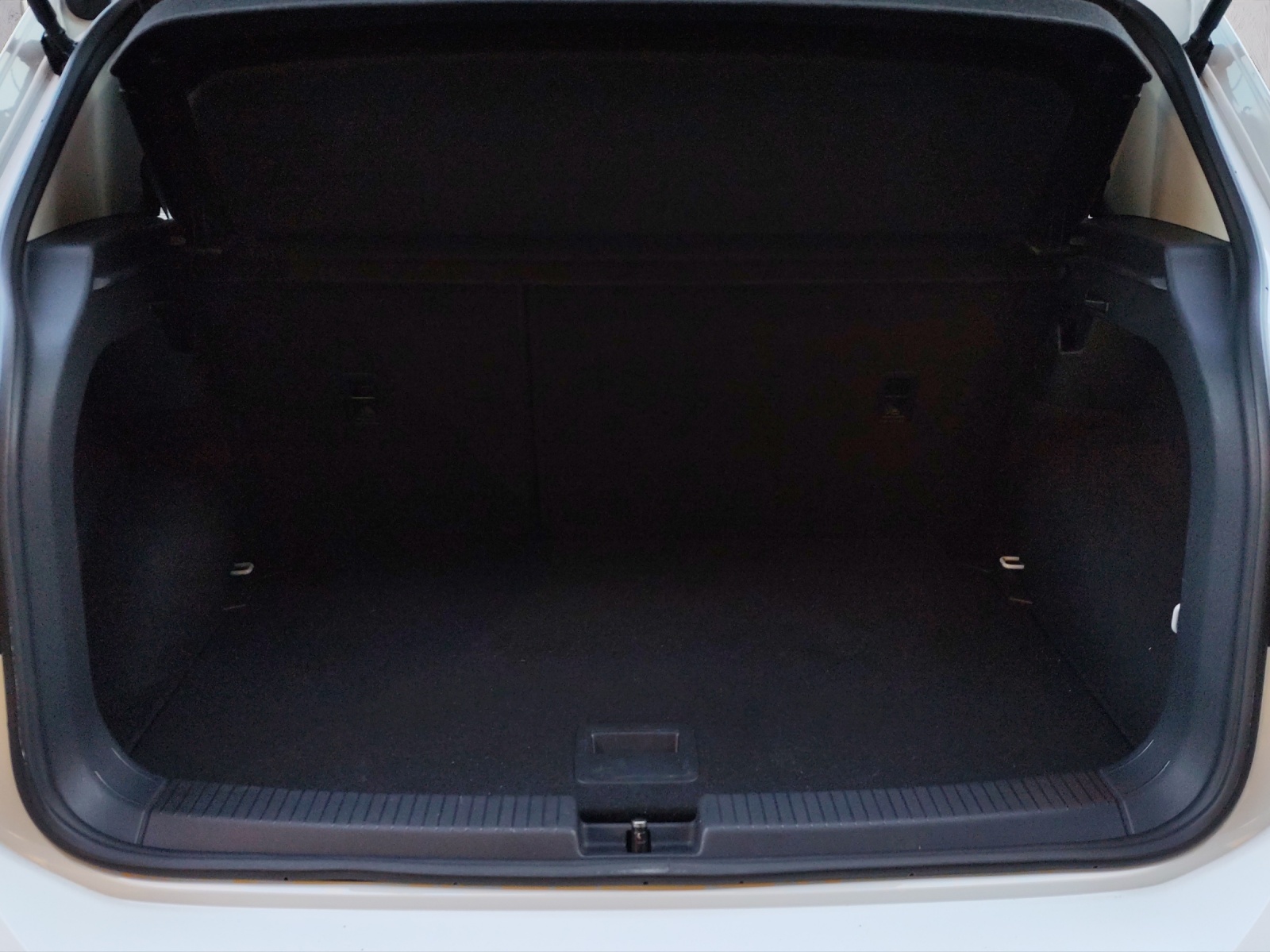 VW T-Cross 1.0 TSI Life Limited DSG-image-10
