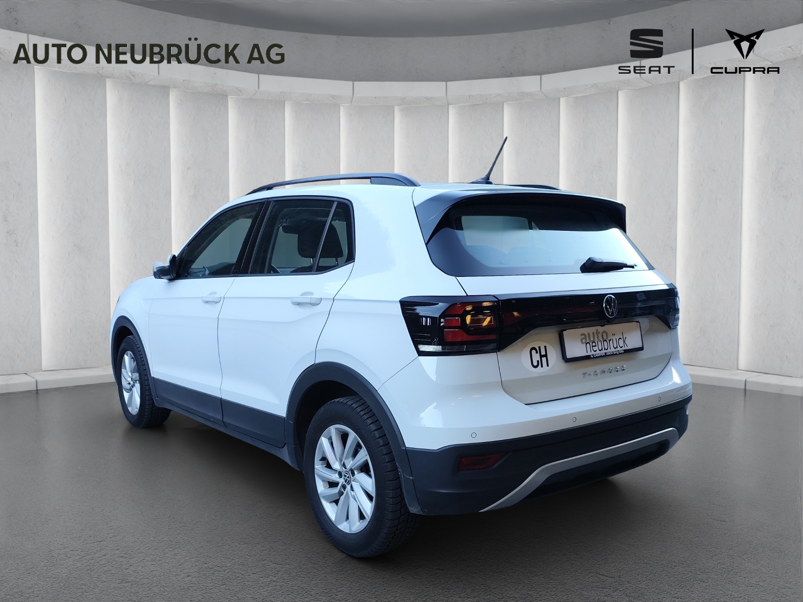 VW T-Cross 1.0 TSI Life Limited DSG-image-1