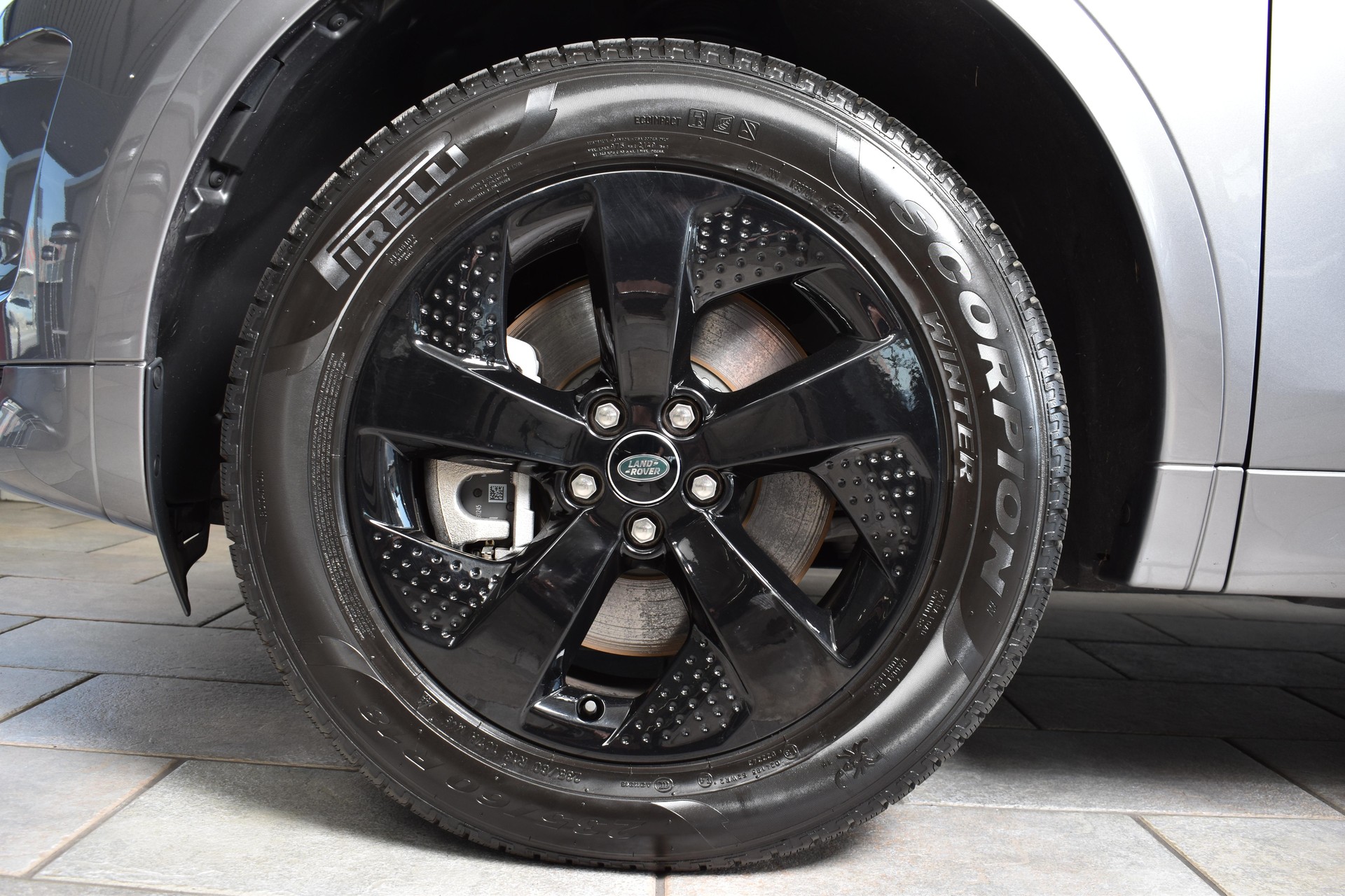 LAND ROVER Discovery Sport 2.0 TD4 165 R-Dynamic S-image-12