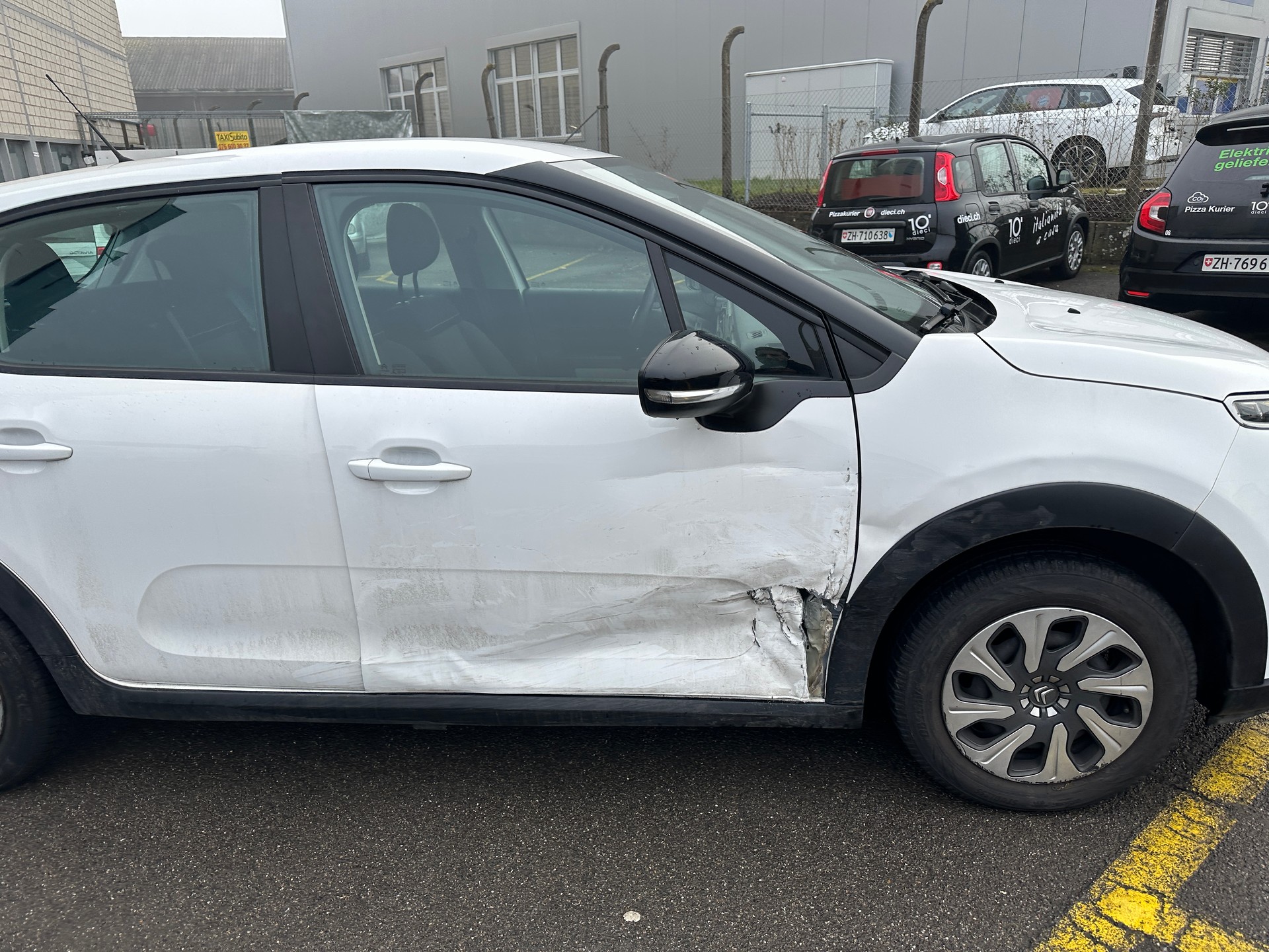 CITROEN C3 1.2i PureTech Feel-image-3
