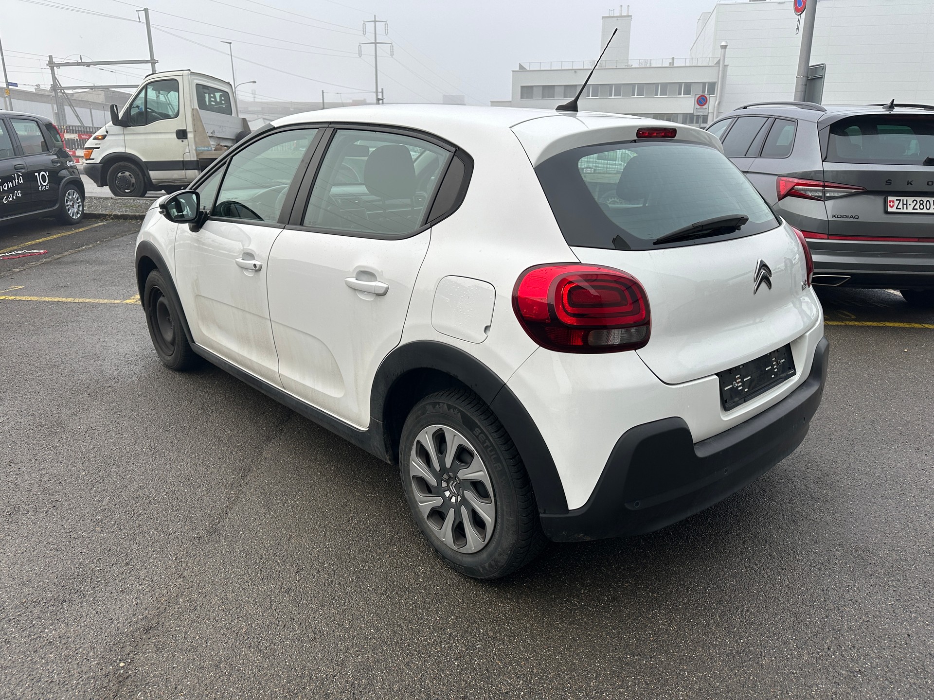 CITROEN C3 1.2i PureTech Feel-image-6