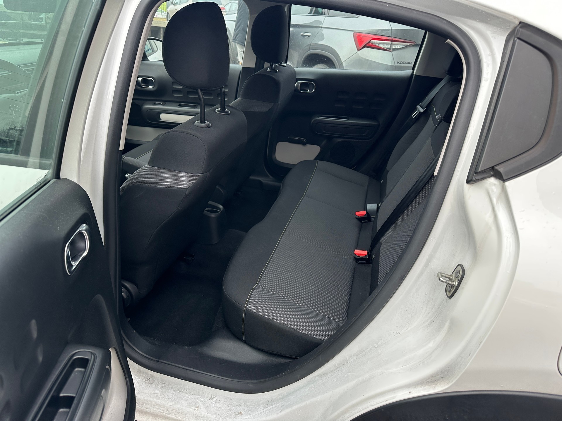 CITROEN C3 1.2i PureTech Feel-image-7