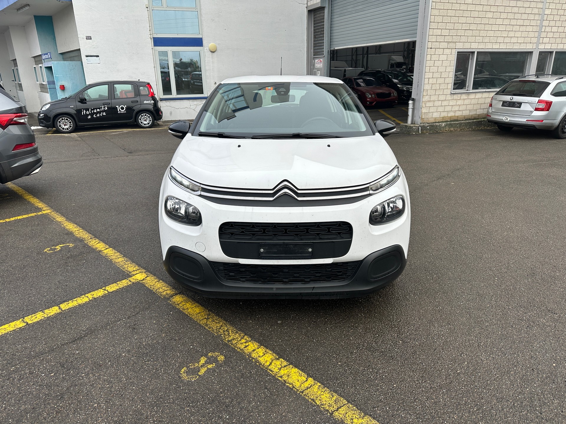 CITROEN C3 1.2i PureTech Feel-image-1