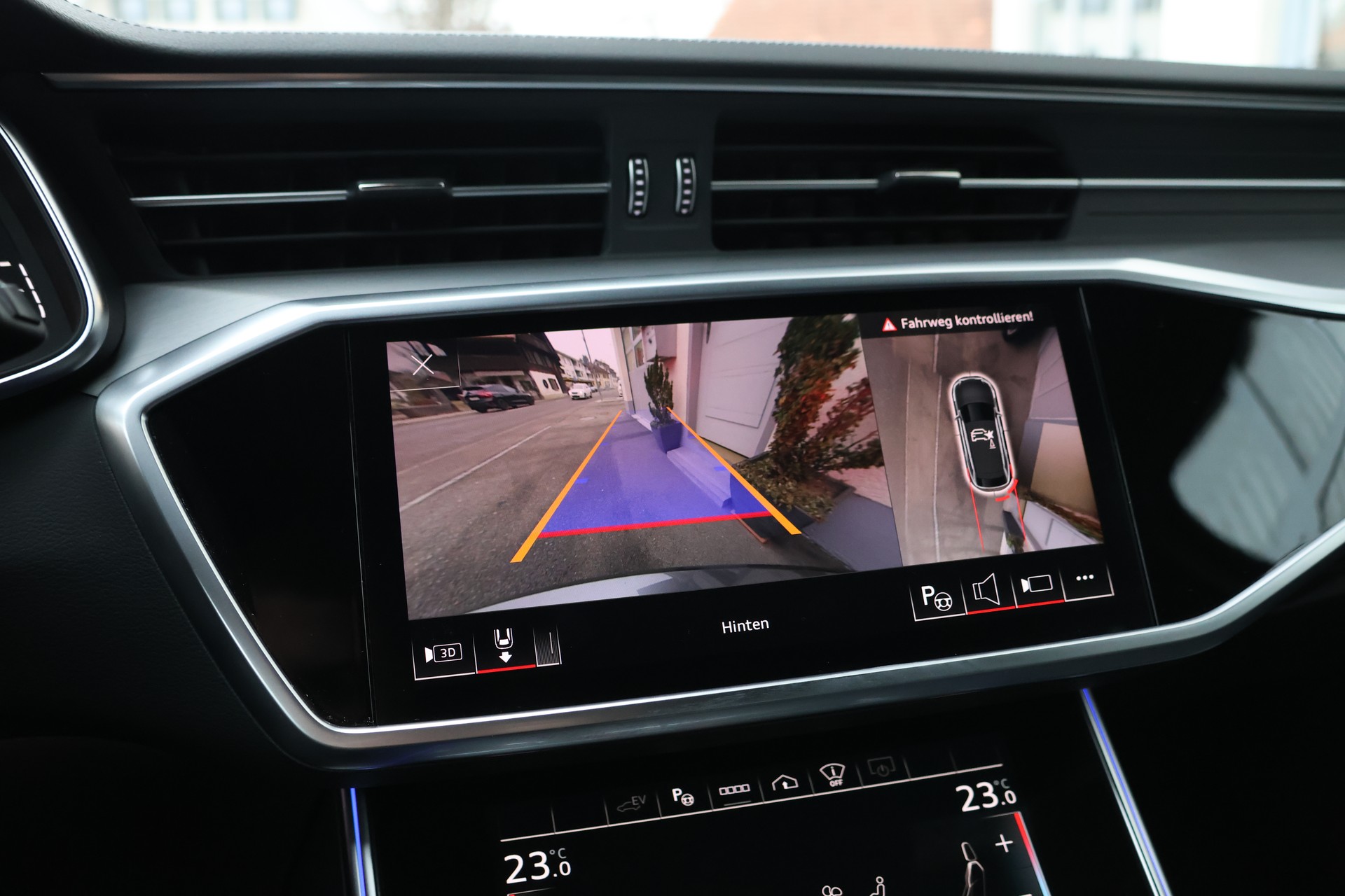 AUDI A6 Avant 55 TFSIe Sport quattro S-tronic-image-22
