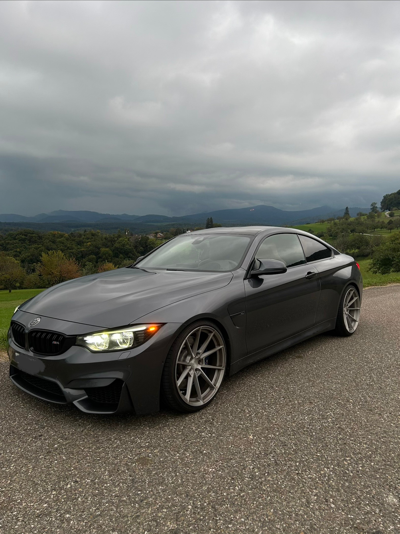 Car photo