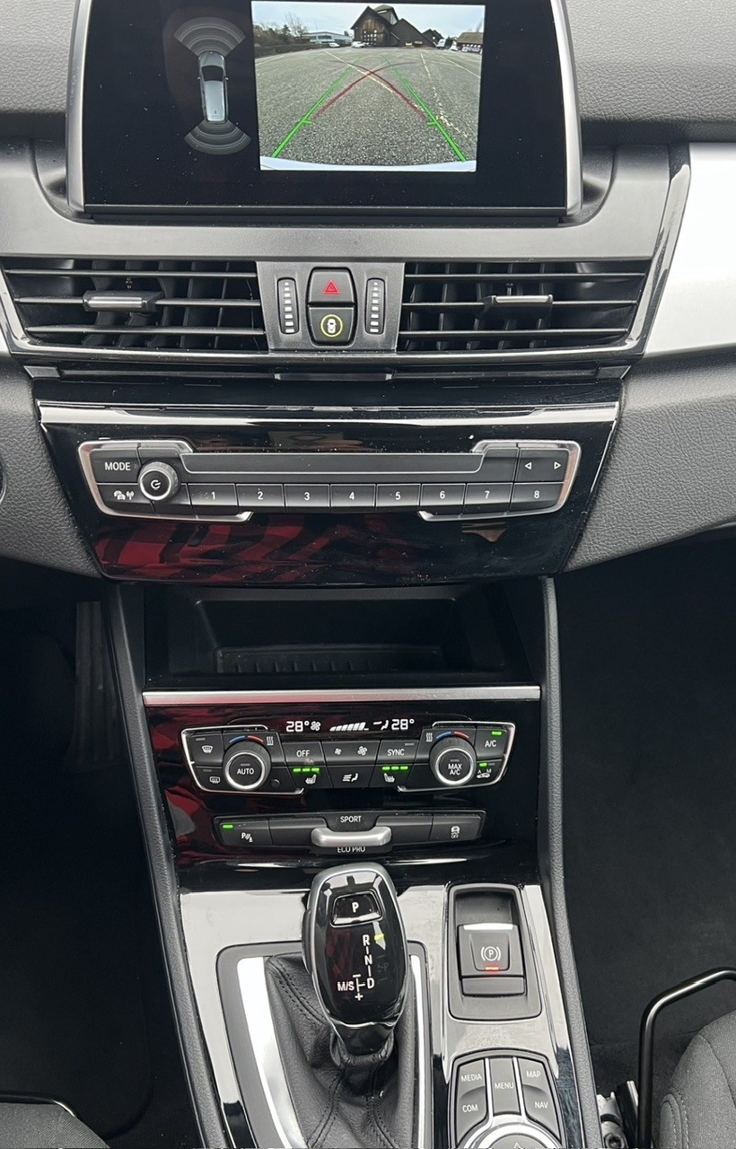 BMW 216d Gran Tourer DKG Essential Edition-image-12