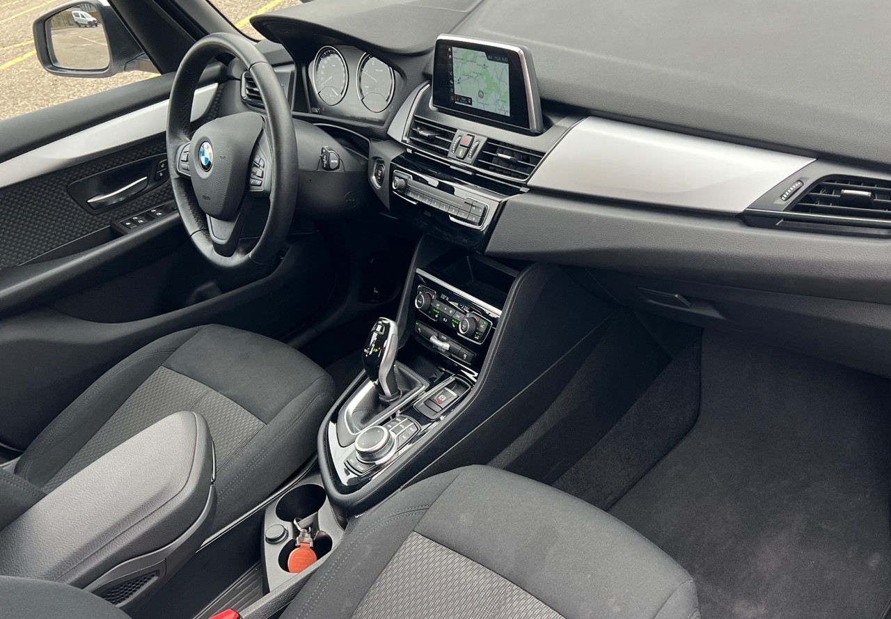 BMW 216d Gran Tourer DKG Essential Edition-image-7