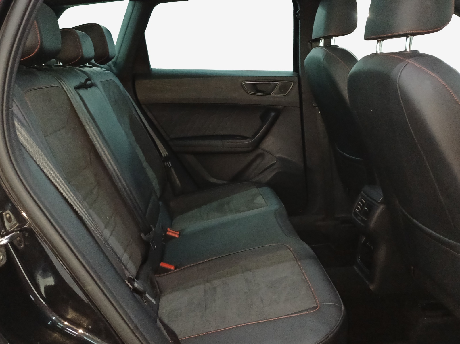 SEAT Ateca 2.0 TSI Hola FR 4Drive DSG-image-15