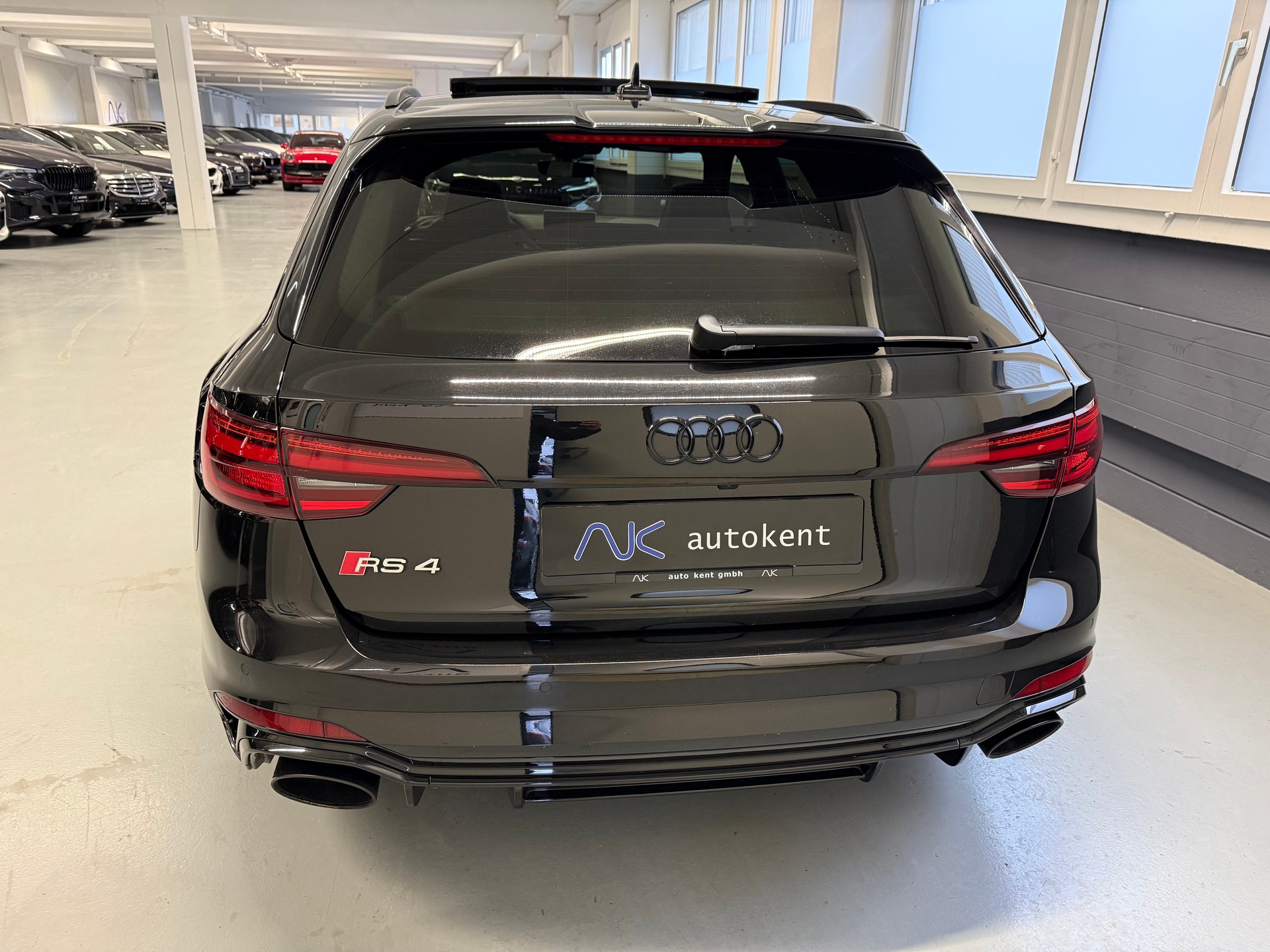AUDI RS4 Avant 2.9 TFSI quattro tiptronic-image-4