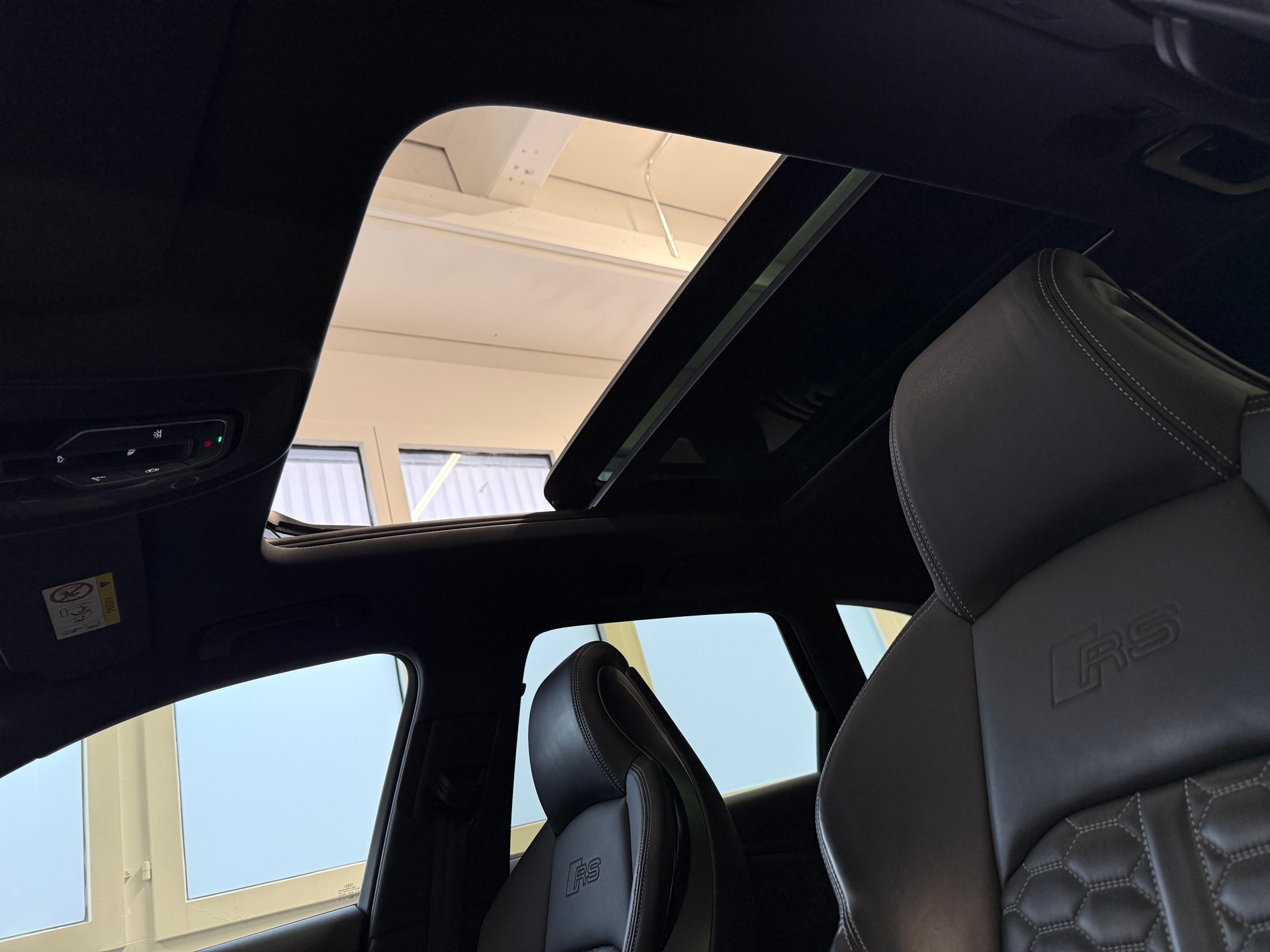 AUDI RS4 Avant 2.9 TFSI quattro tiptronic-image-17
