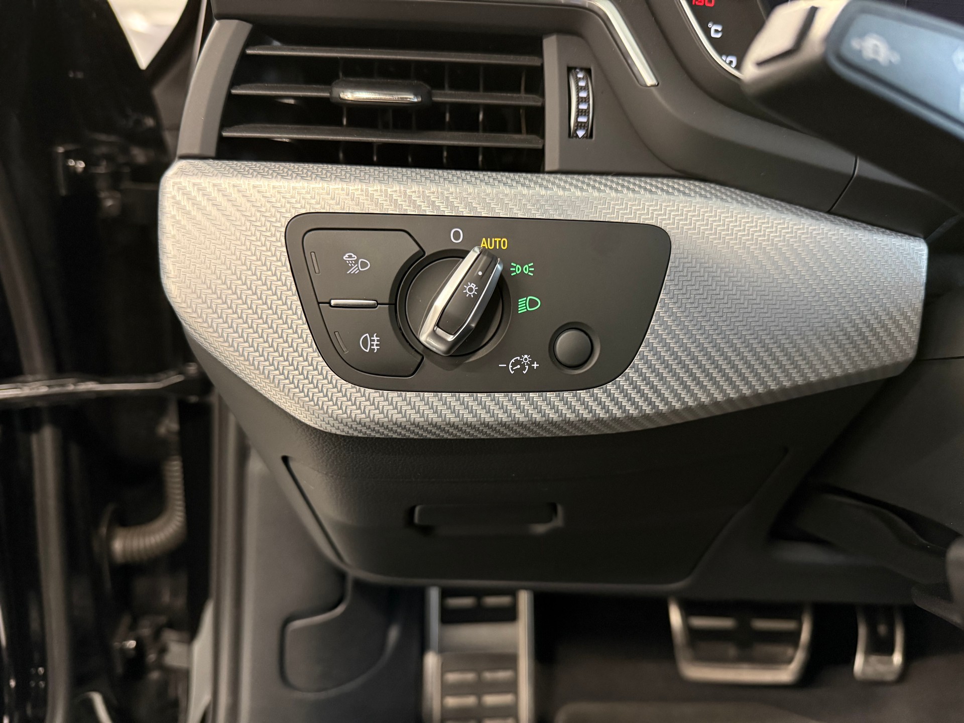 AUDI RS4 Avant 2.9 TFSI quattro tiptronic-image-12