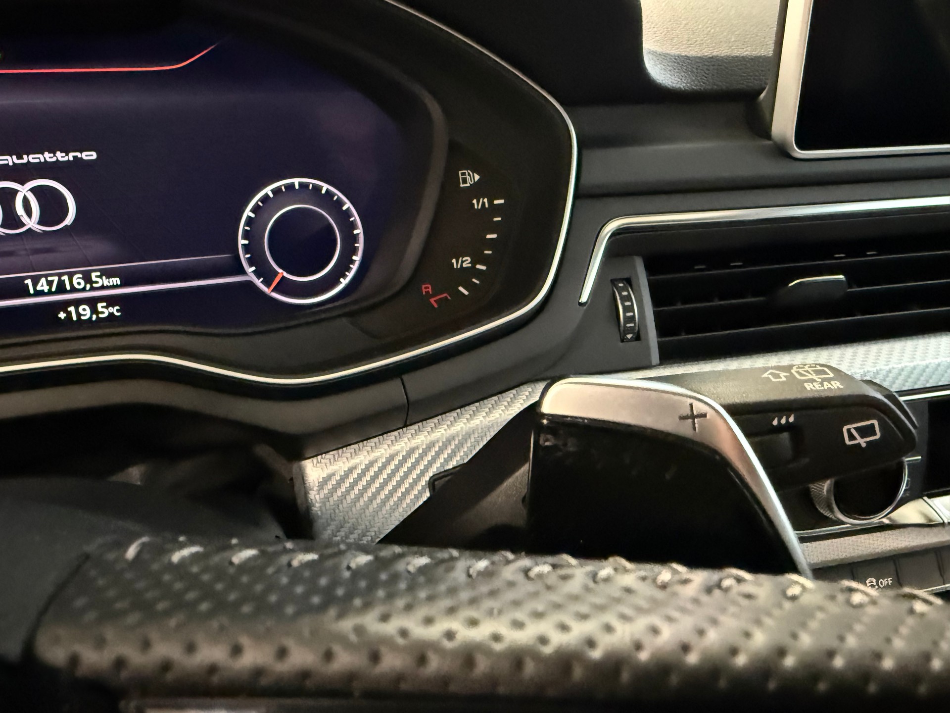 AUDI RS4 Avant 2.9 TFSI quattro tiptronic-image-8