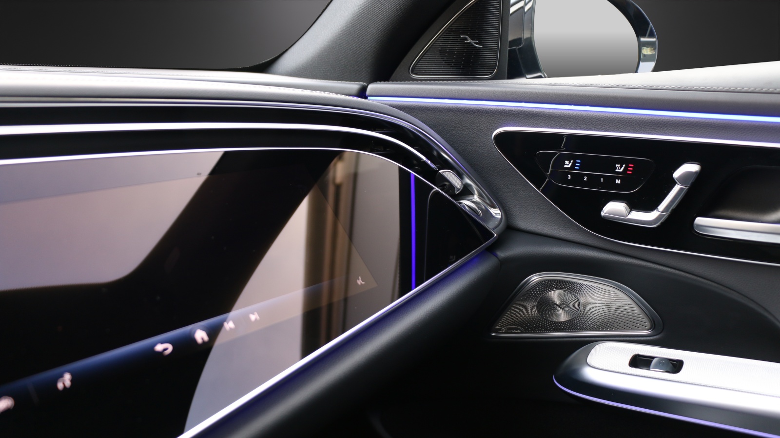 MERCEDES-BENZ E 300 e 4Matic 9G-Tronic-image-7