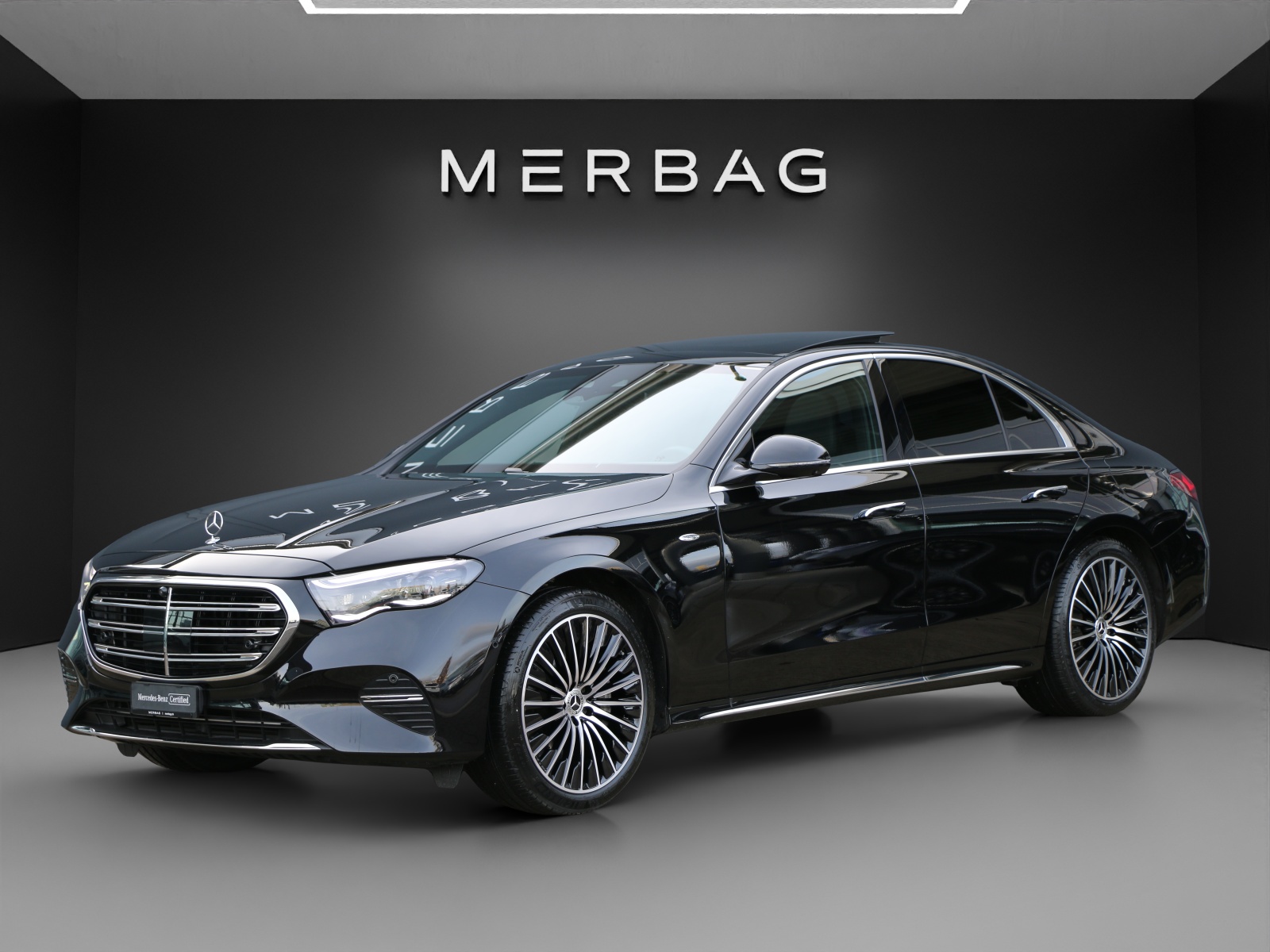 MERCEDES-BENZ E 300 e 4Matic 9G-Tronic-image-0