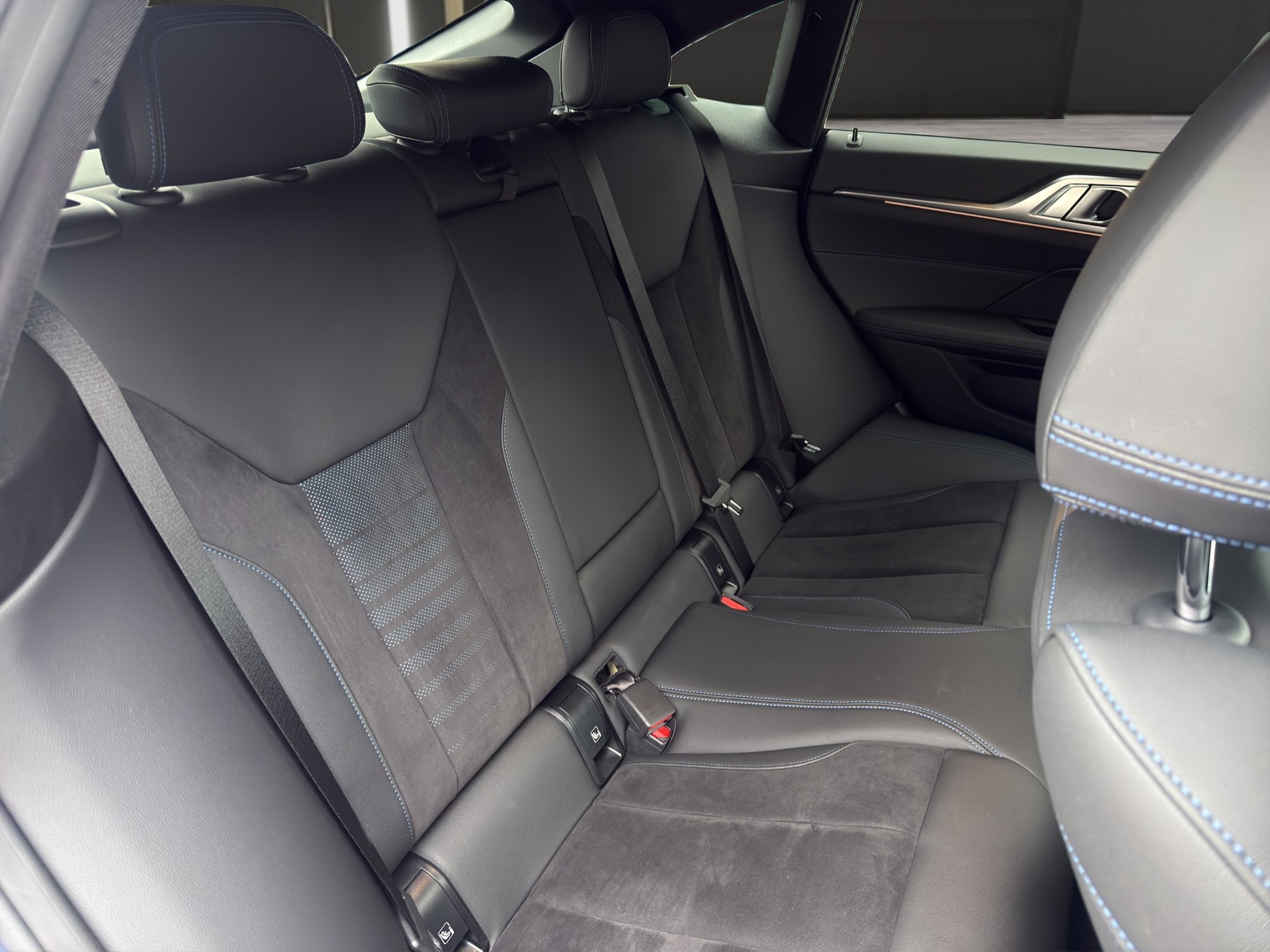 BMW 420d xDrive 48V Gran Coupé M Sport Steptronic-image-12