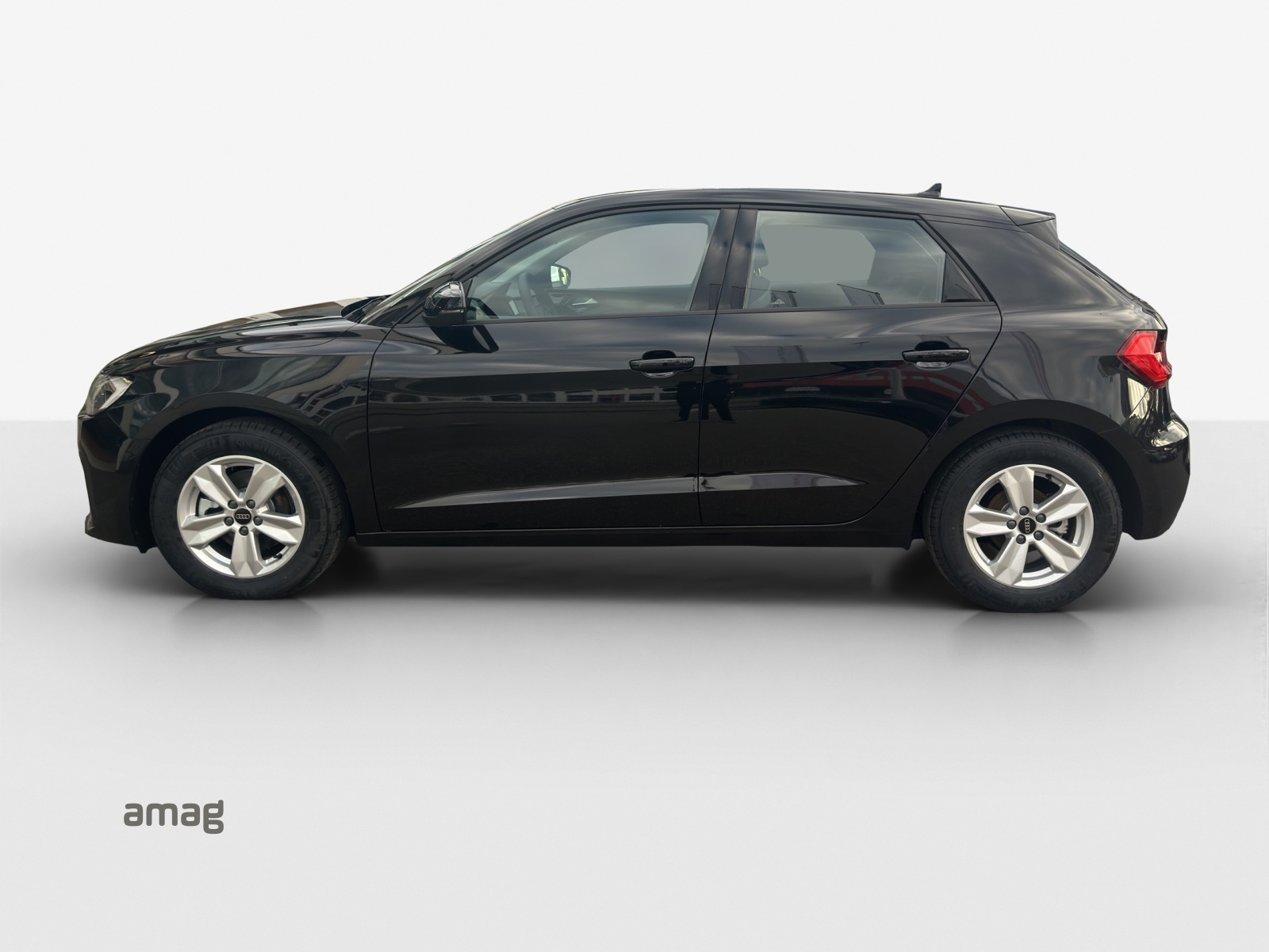 AUDI A1 Sportback 30 TFSI Attraction S-tronic-image-1