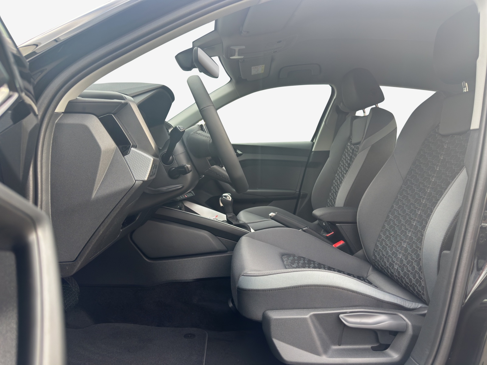 AUDI A1 Sportback 30 TFSI Attraction S-tronic-image-7