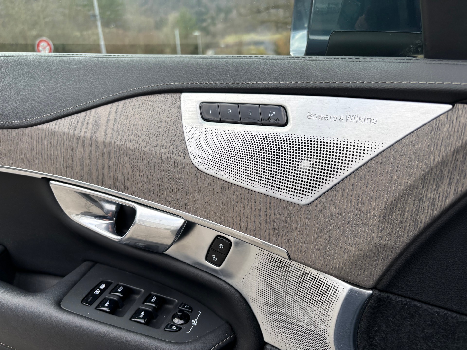 VOLVO XC90 2.0 T8 TE Recharge-image-6