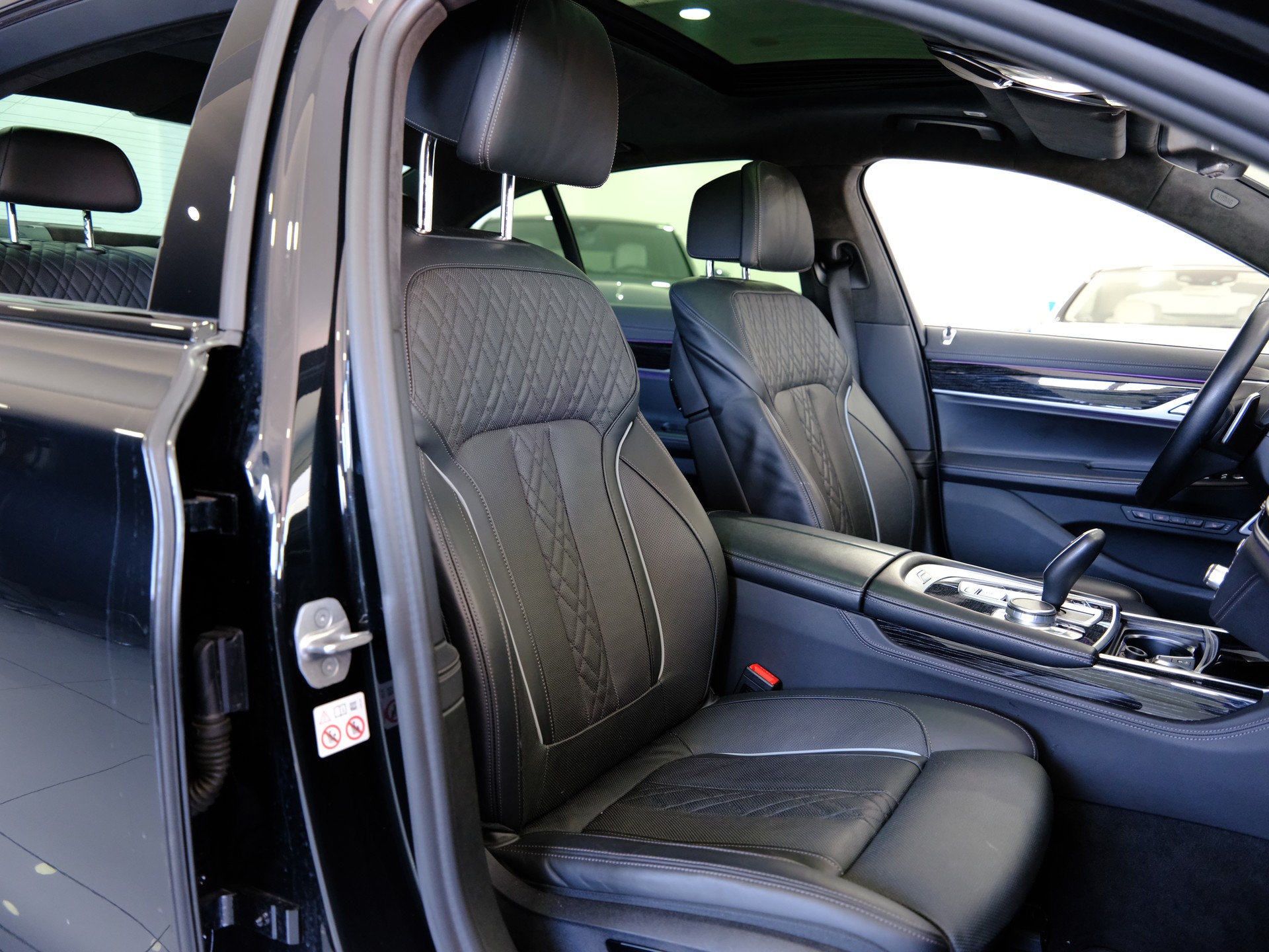 BMW 730d 48V Steptronic-image-18