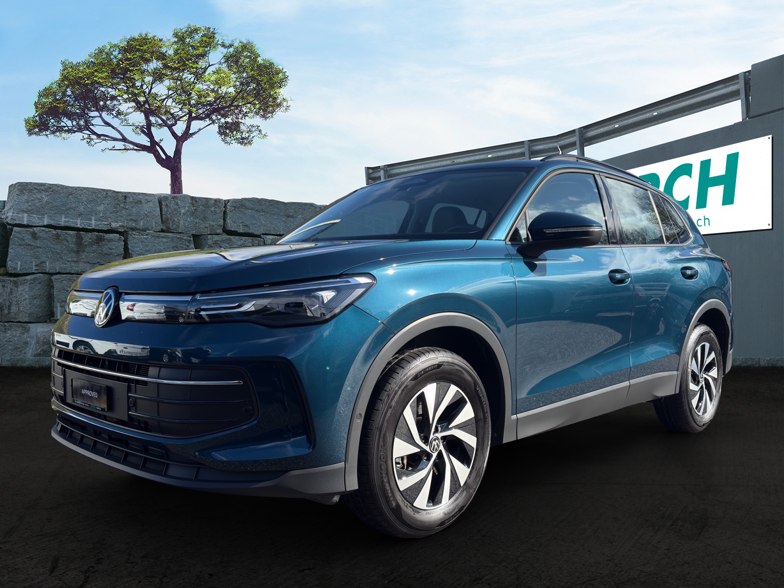VW Tiguan 2.0 TDI SCR Life 4Motion DSG-image-0