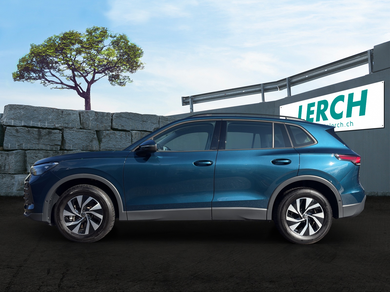 VW Tiguan 2.0 TDI SCR Life 4Motion DSG-image-2