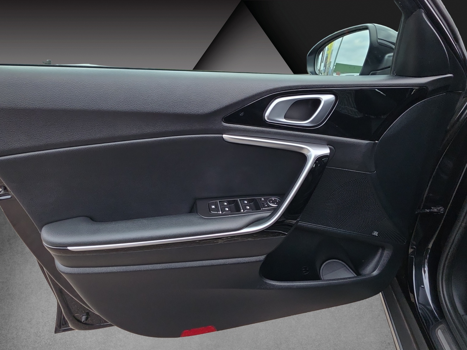 KIA XCeed 1.5 T-GDi Power DCT-image-15