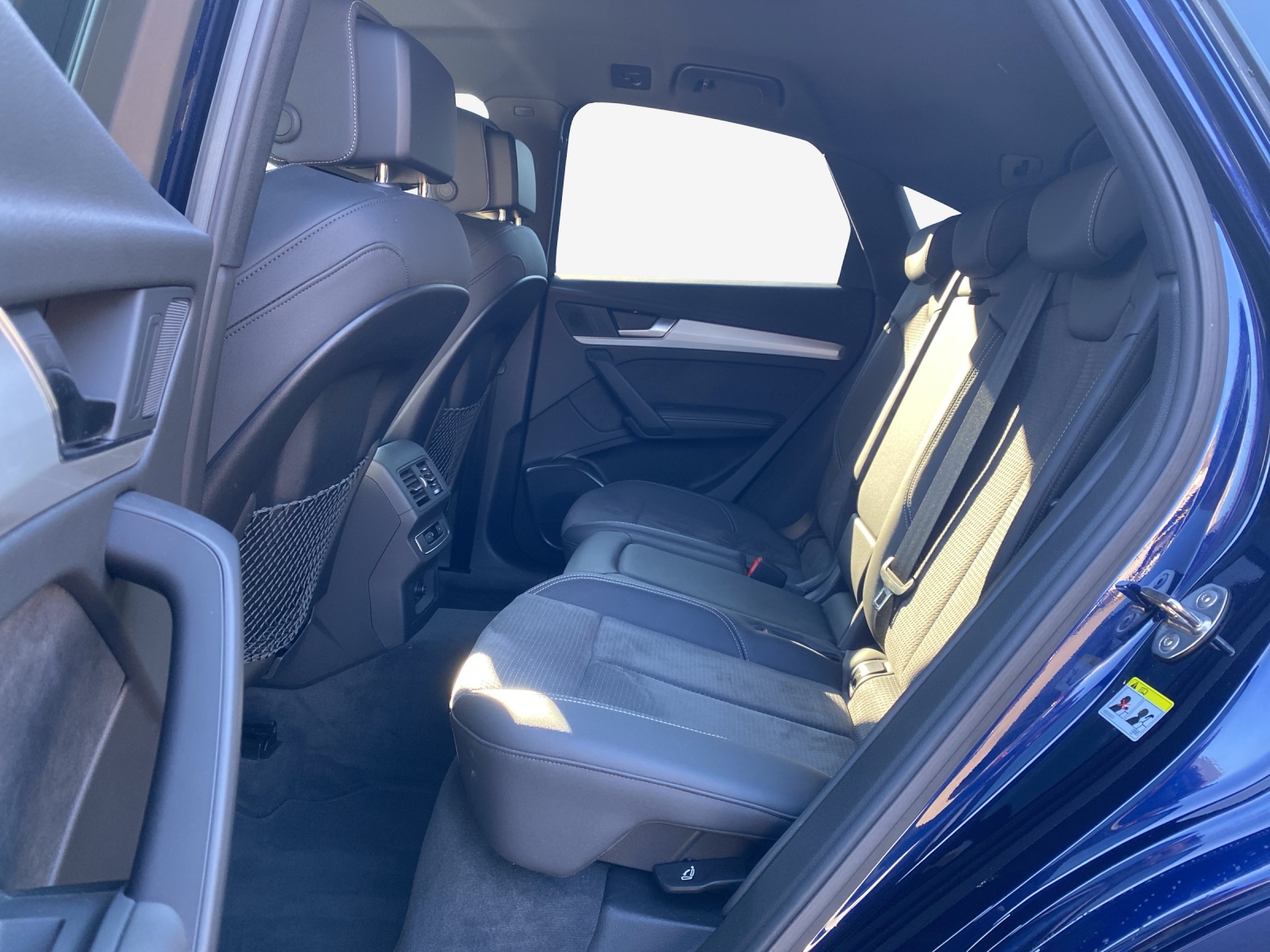 AUDI Q5 Sportback 45 TFSI S line quattro S-tronic-image-11