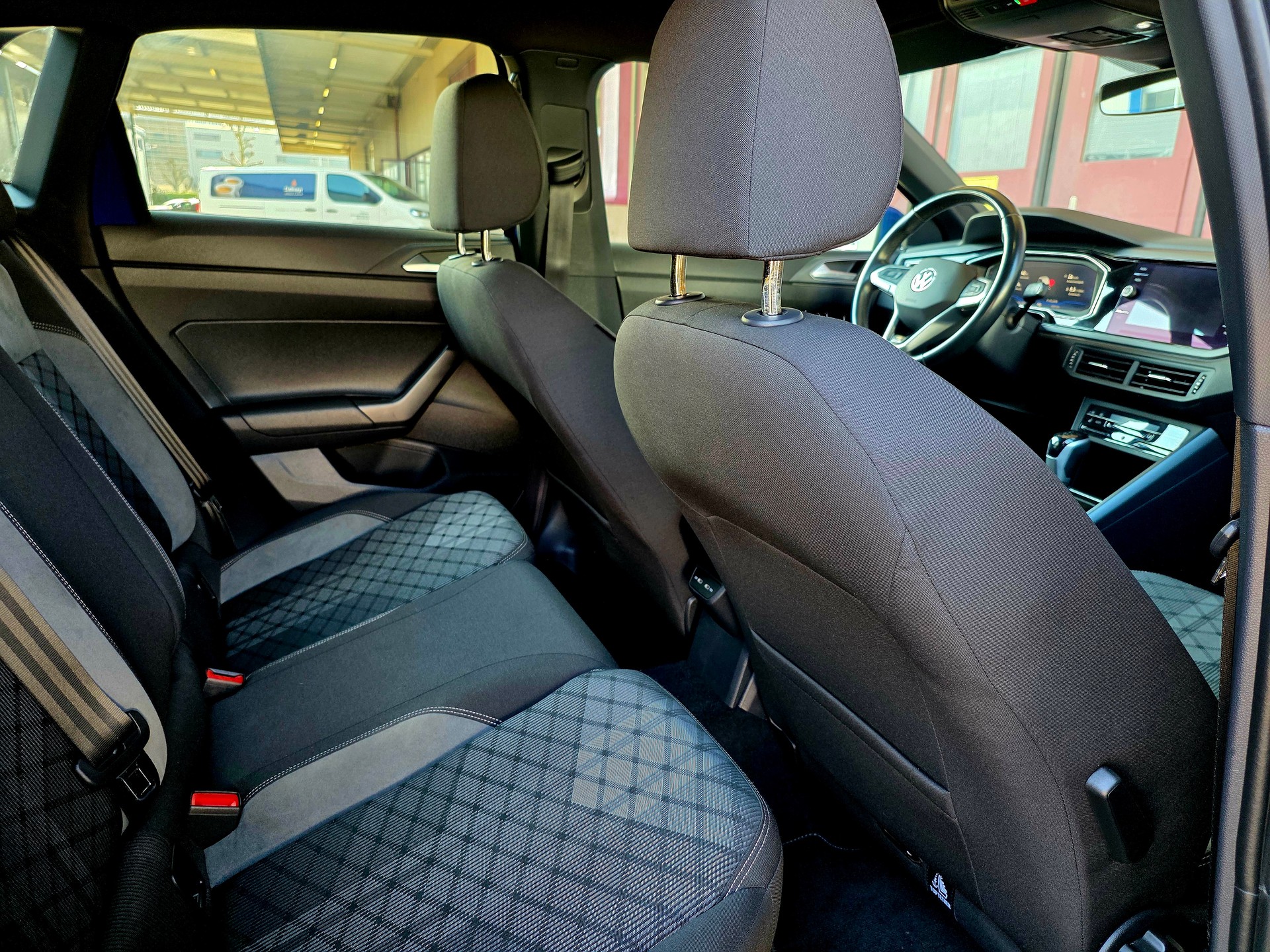 VW Polo 1.0 TSI R-Line DSG-image-10