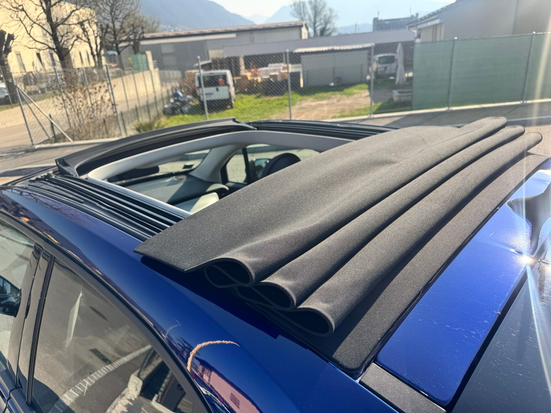 FIAT 500X 1.5 Hybrid Soft Top Sport Final Edition DCT-image-2