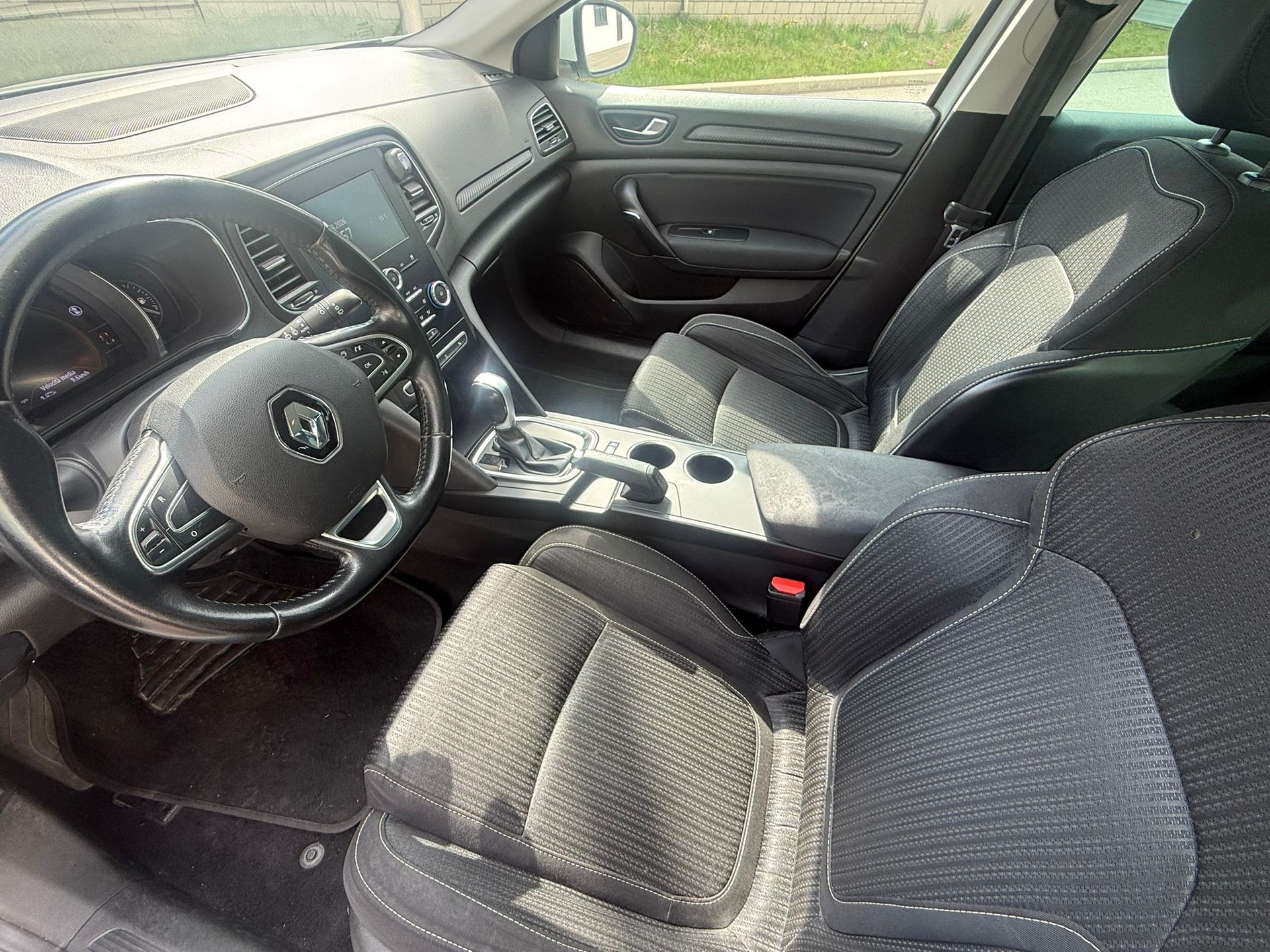 RENAULT Mégane Grandtour 1.5 dCi Business EDC-image-4