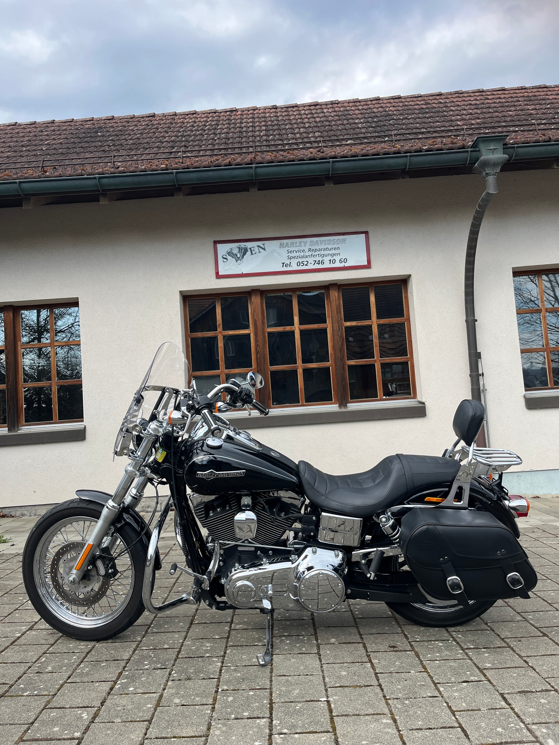HARLEY-DAVIDSON FXDCI Dyna Super Glide Custom ABS-image-4