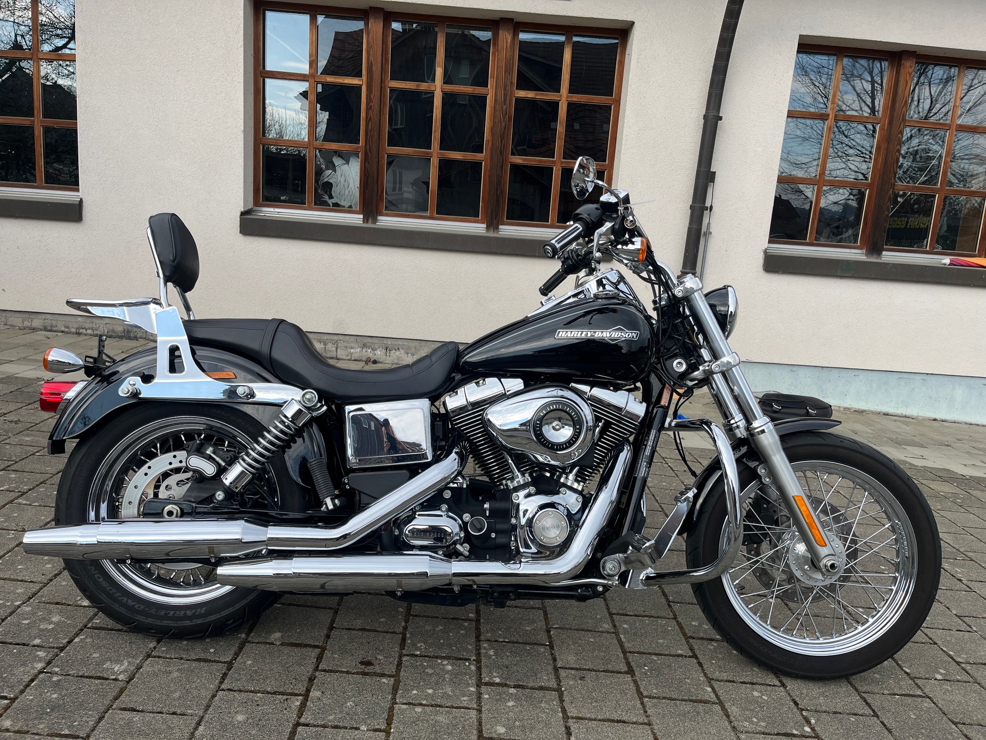 HARLEY-DAVIDSON FXDCI Dyna Super Glide Custom ABS