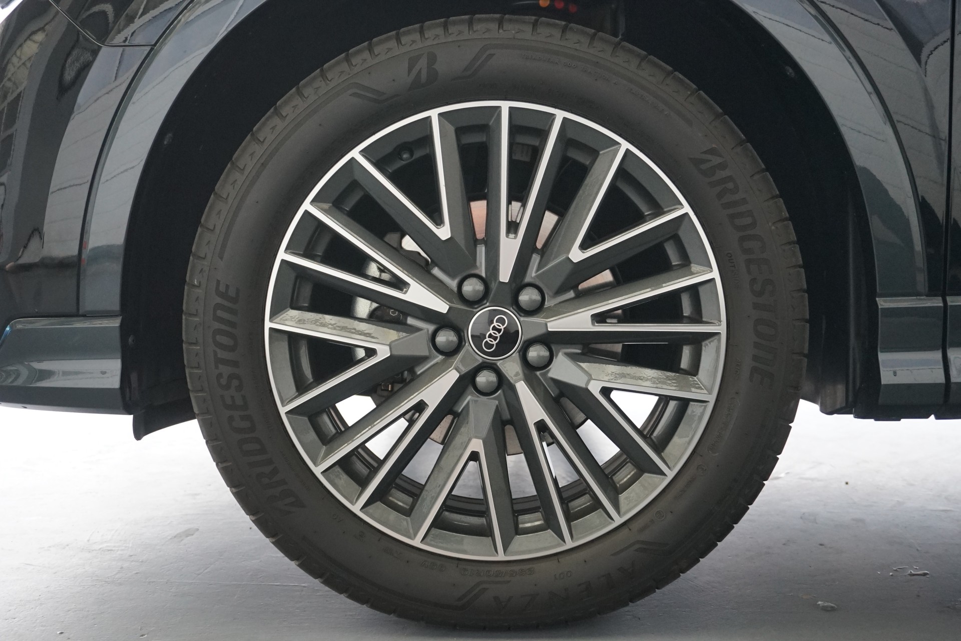 AUDI Q3 SB 35 TFSI Attraction 150PS DSG-Automat-image-14