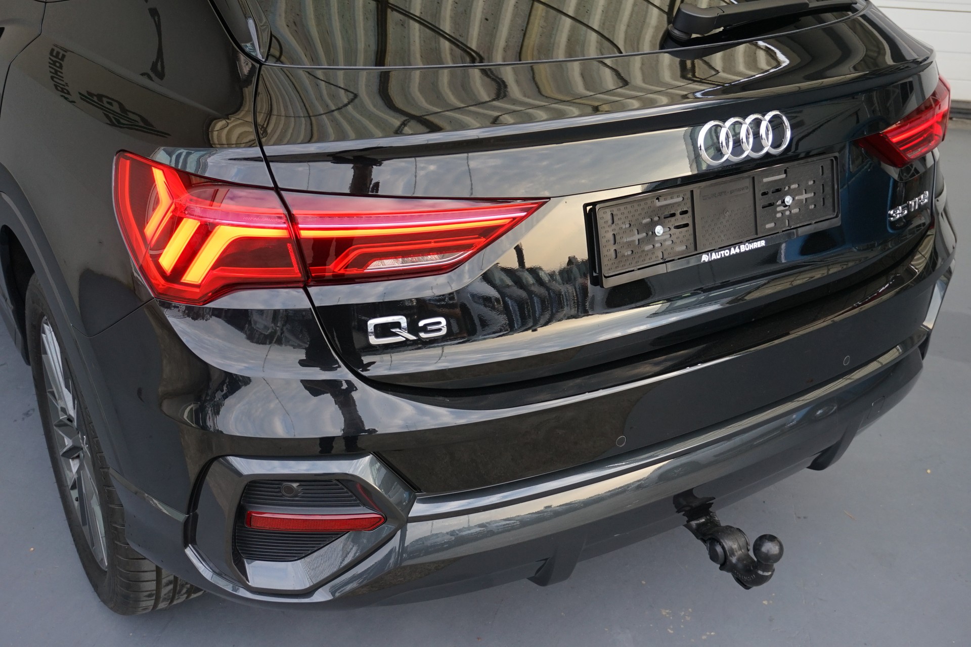 AUDI Q3 SB 35 TFSI Attraction 150PS DSG-Automat-image-13