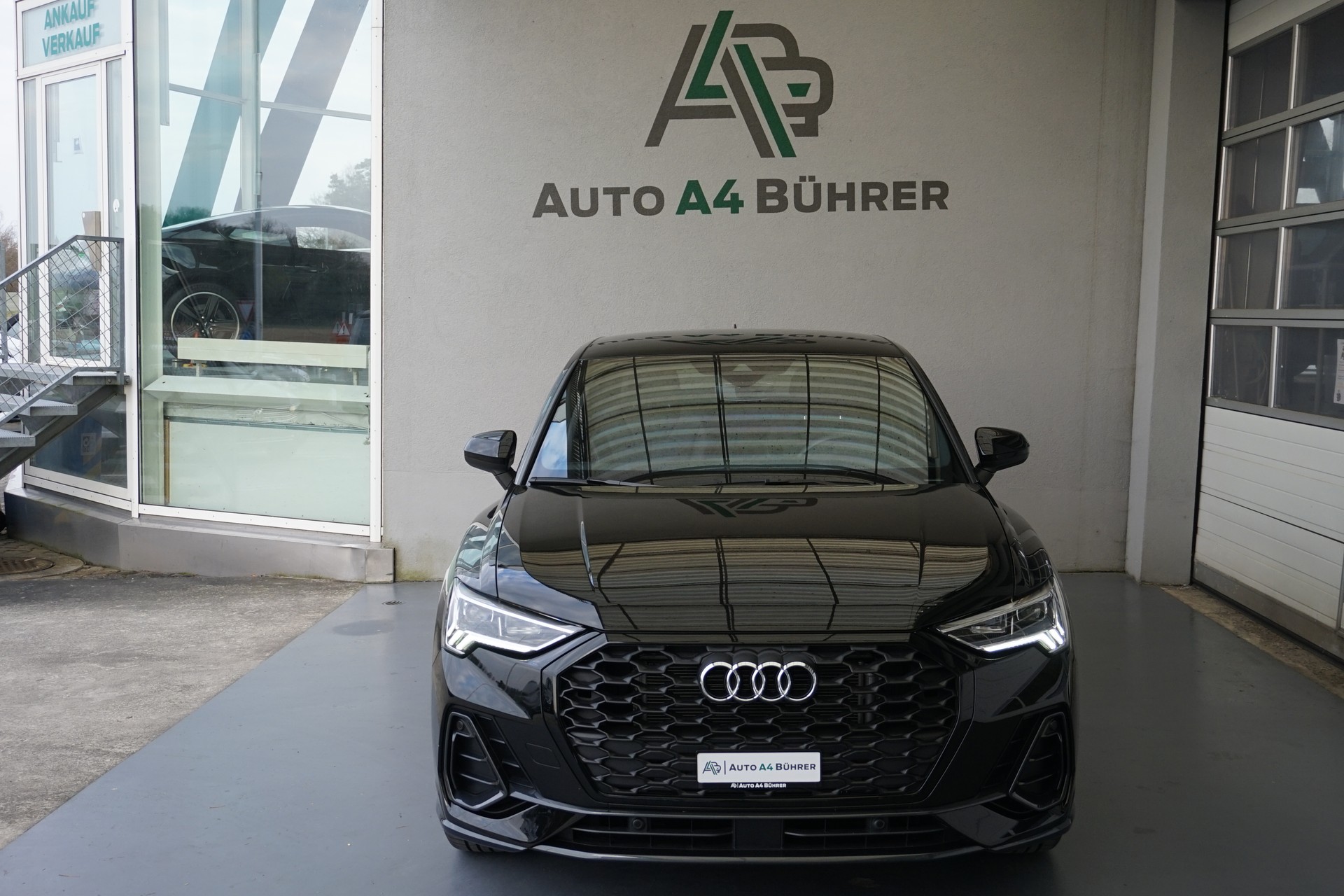 AUDI Q3 SB 35 TFSI Attraction 150PS DSG-Automat-image-10
