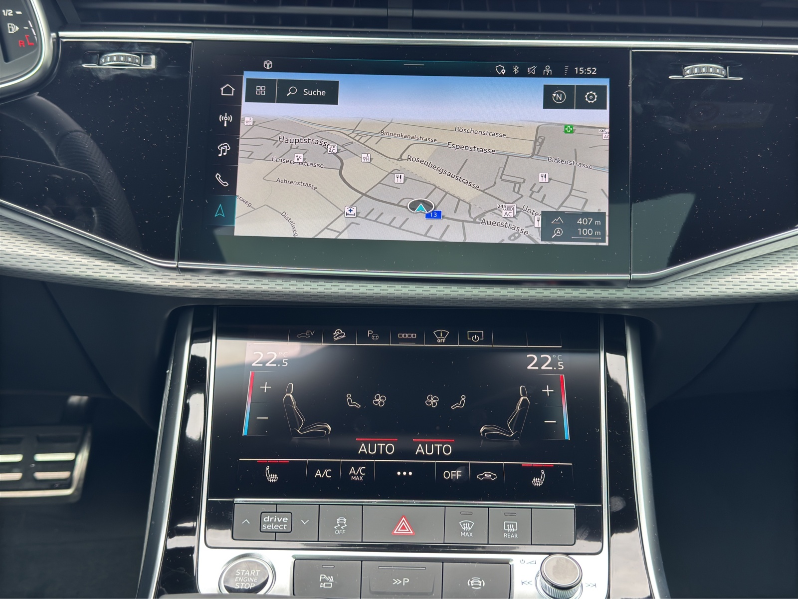 AUDI Q8 SUV TFSI e quattro 290 kW Attraction tiptronic-image-10