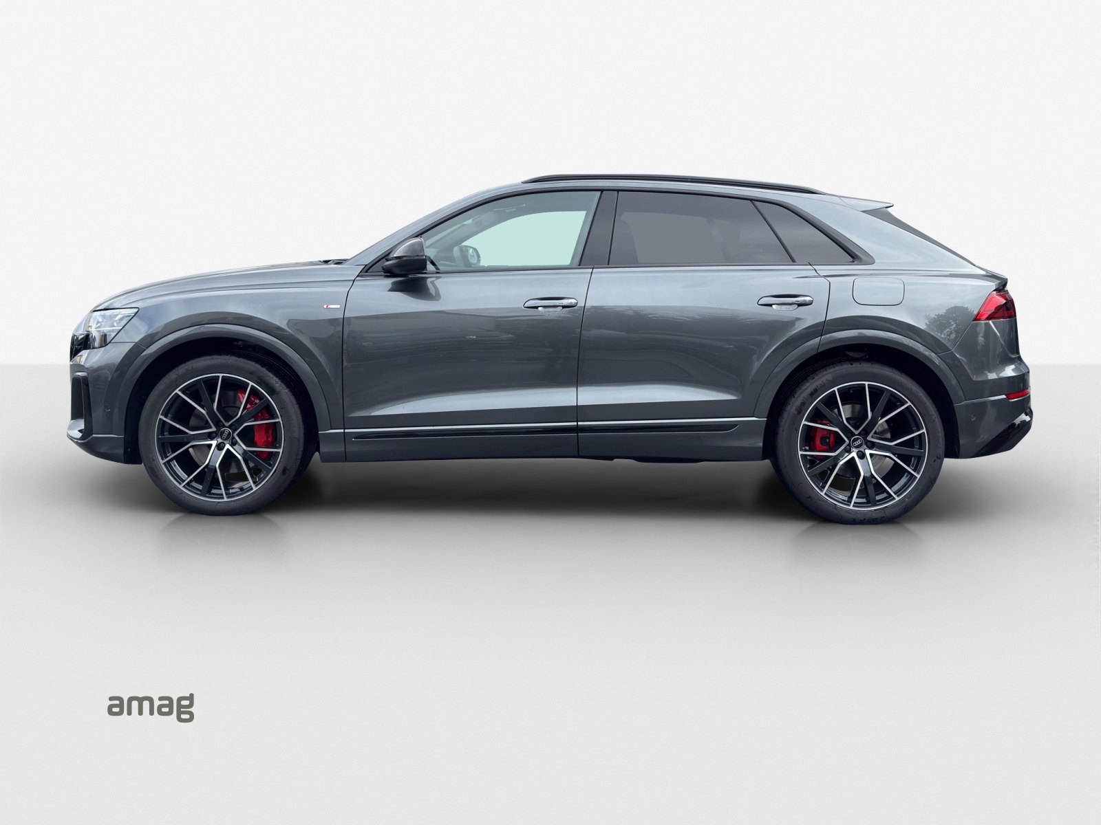 AUDI Q8 SUV TFSI e quattro 290 kW Attraction tiptronic-image-1