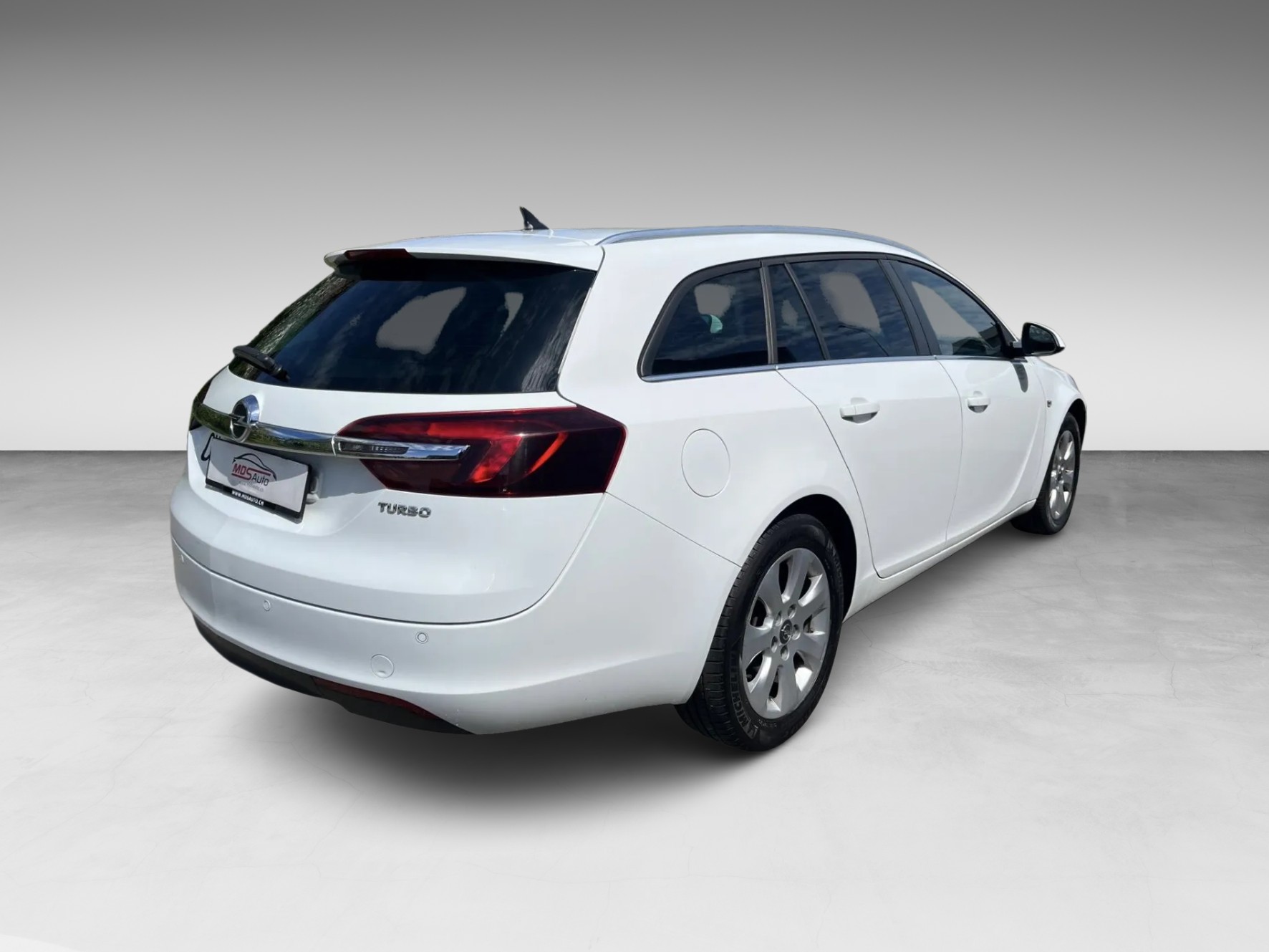 OPEL Insignia Sports Tourer 1.6 Turbo Cosmo Automatic-image-3