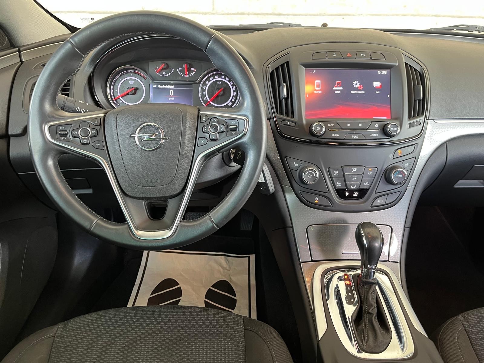 OPEL Insignia Sports Tourer 1.6 Turbo Cosmo Automatic-image-11