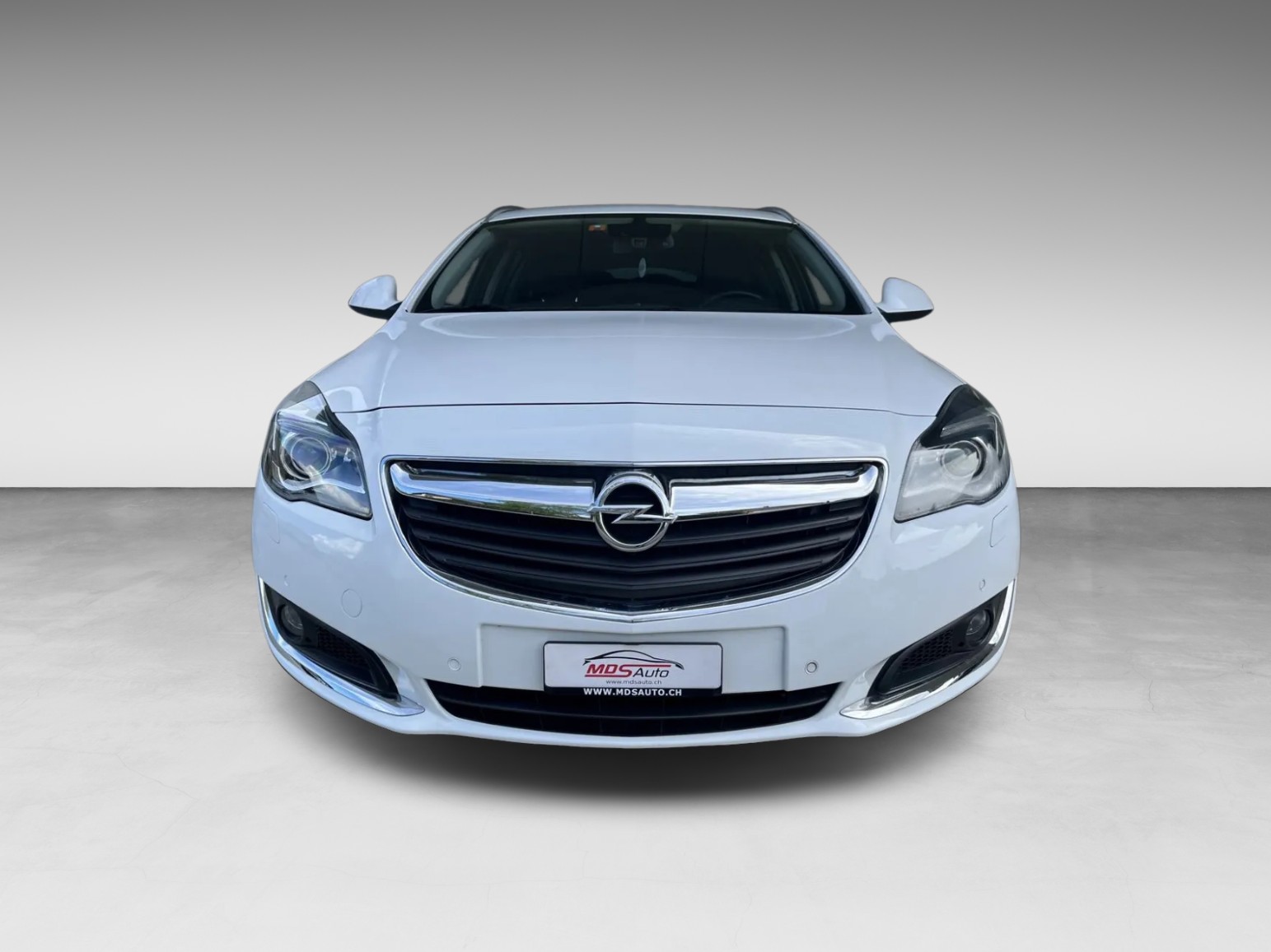 OPEL Insignia Sports Tourer 1.6 Turbo Cosmo Automatic-image-1