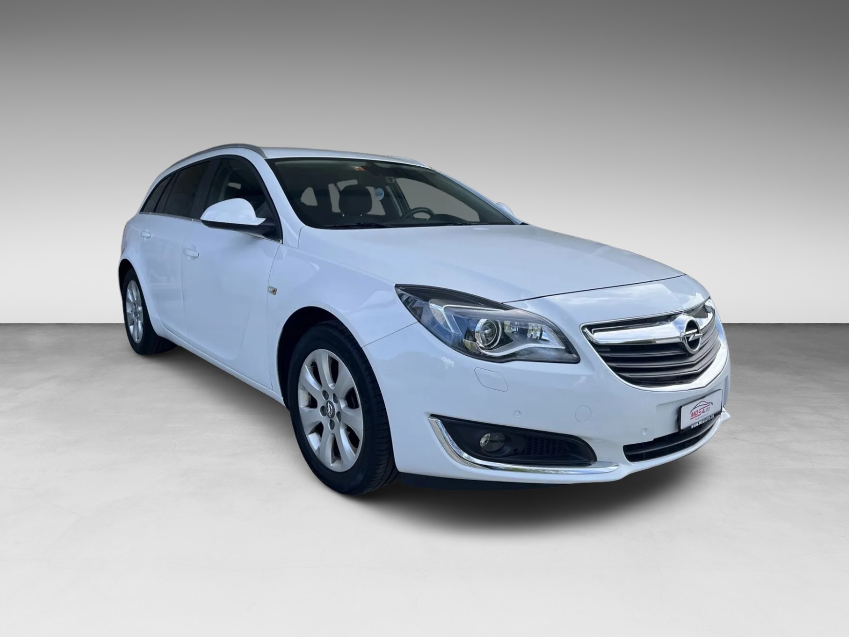 OPEL Insignia Sports Tourer 1.6 Turbo Cosmo Automatic-image-2