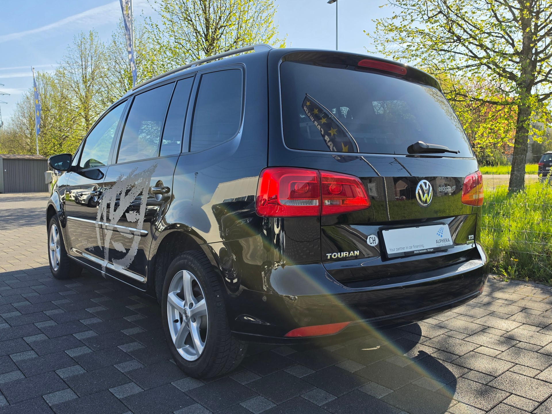 VW Touran 1.4 TSI EcoFuel Comfortline-image-17