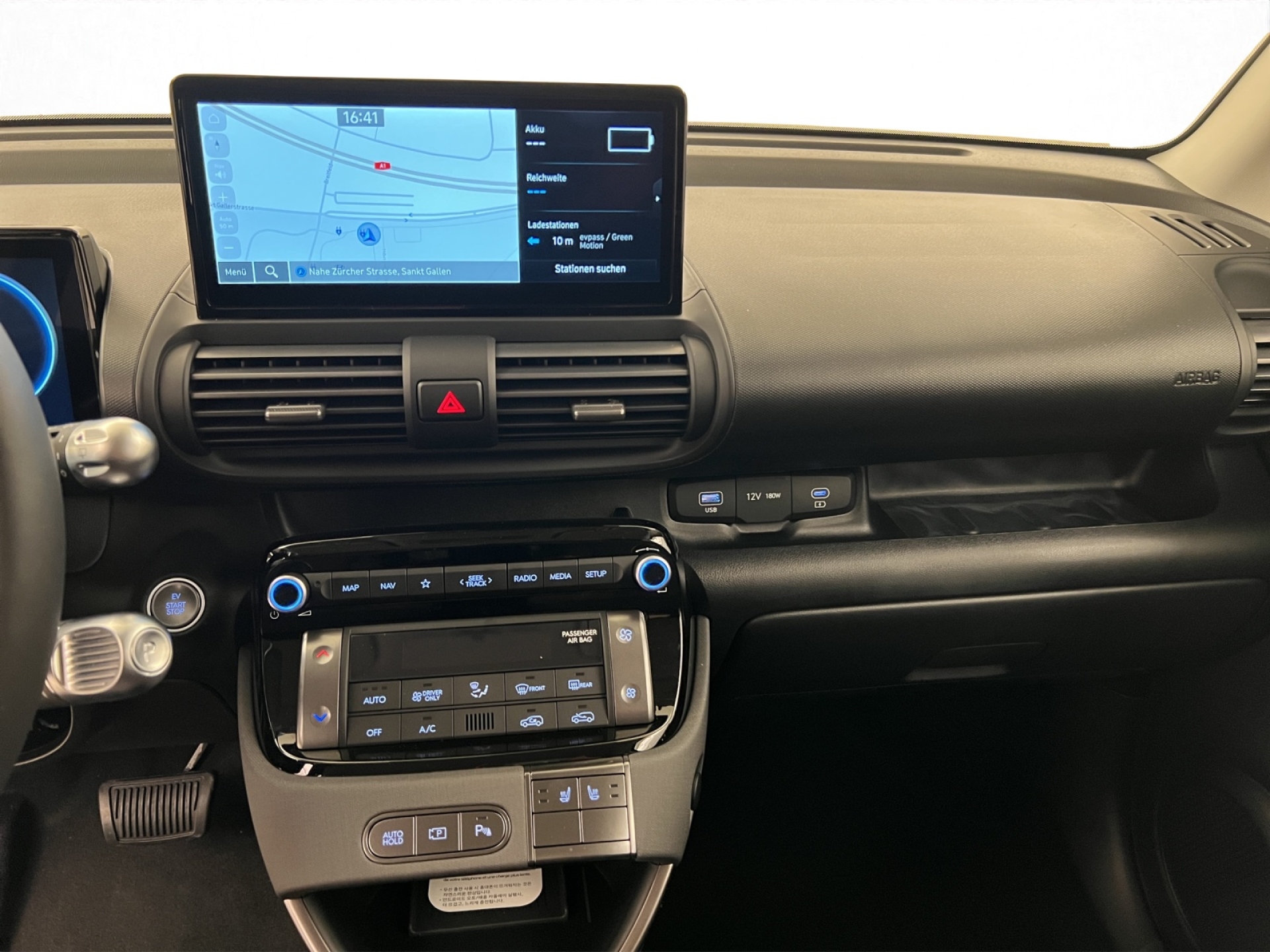 HYUNDAI Inster Electric Amplia 49 kWh-image-7