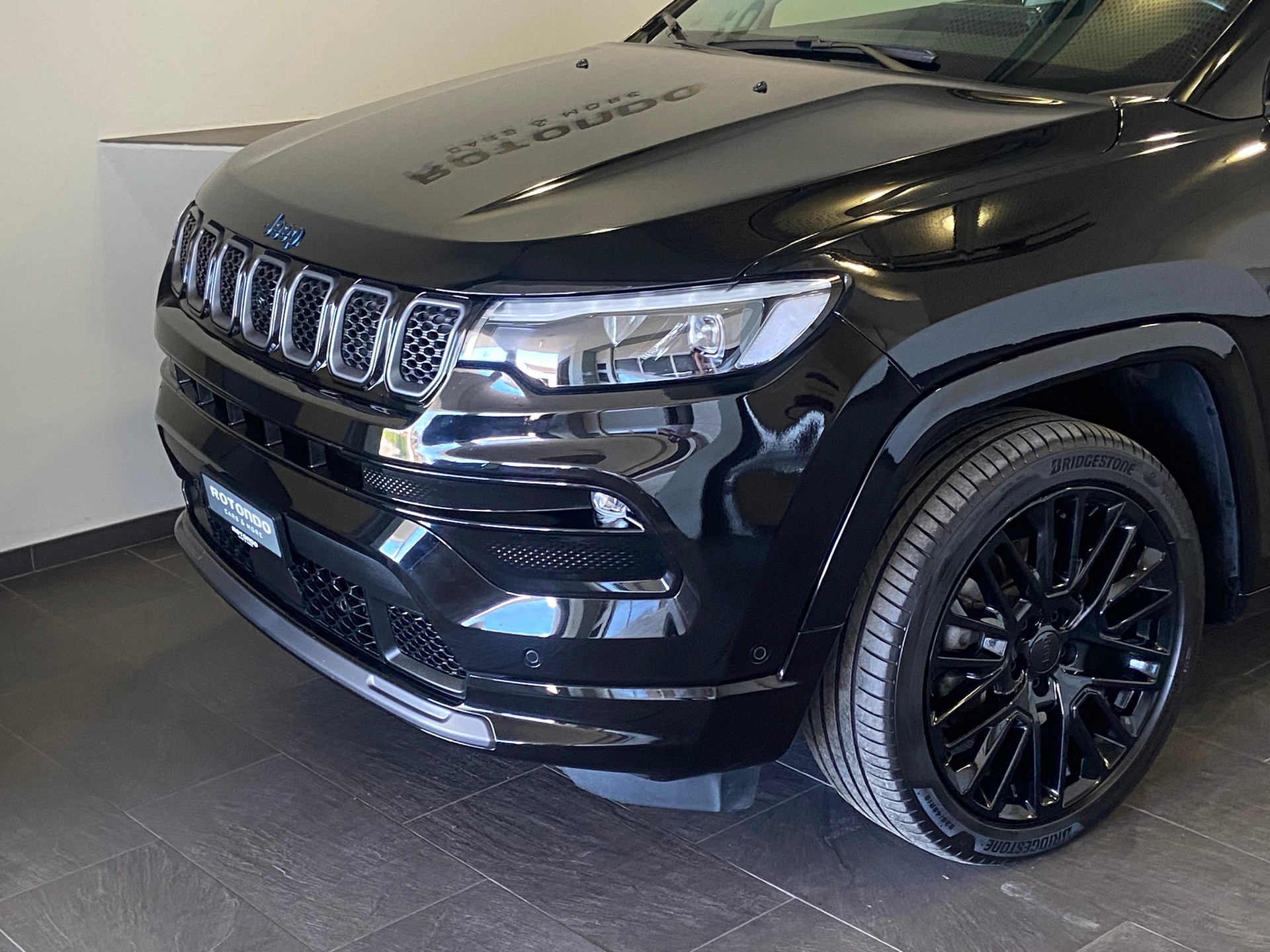 JEEP Compass 1.3 T PHEV S Plus Sky AWD-image-2