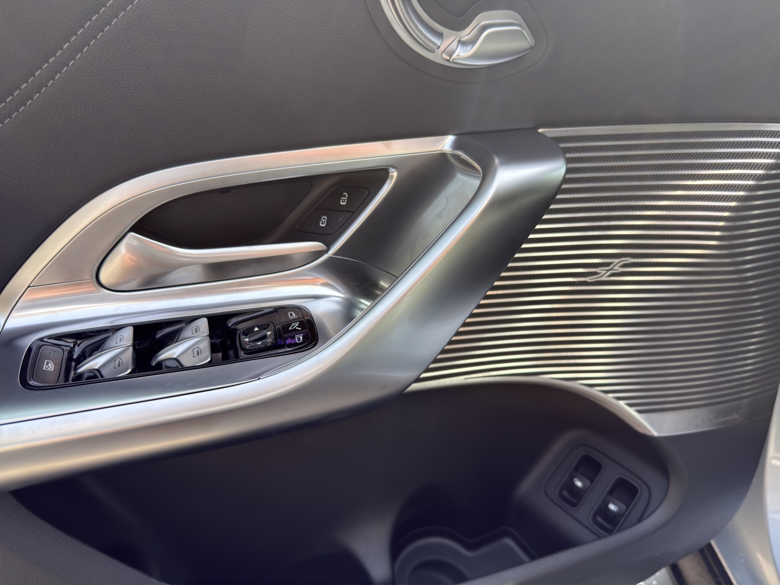 Image MERCEDES-BENZ GLC-400 GLC 400 4MATIC 94 kWh EQ