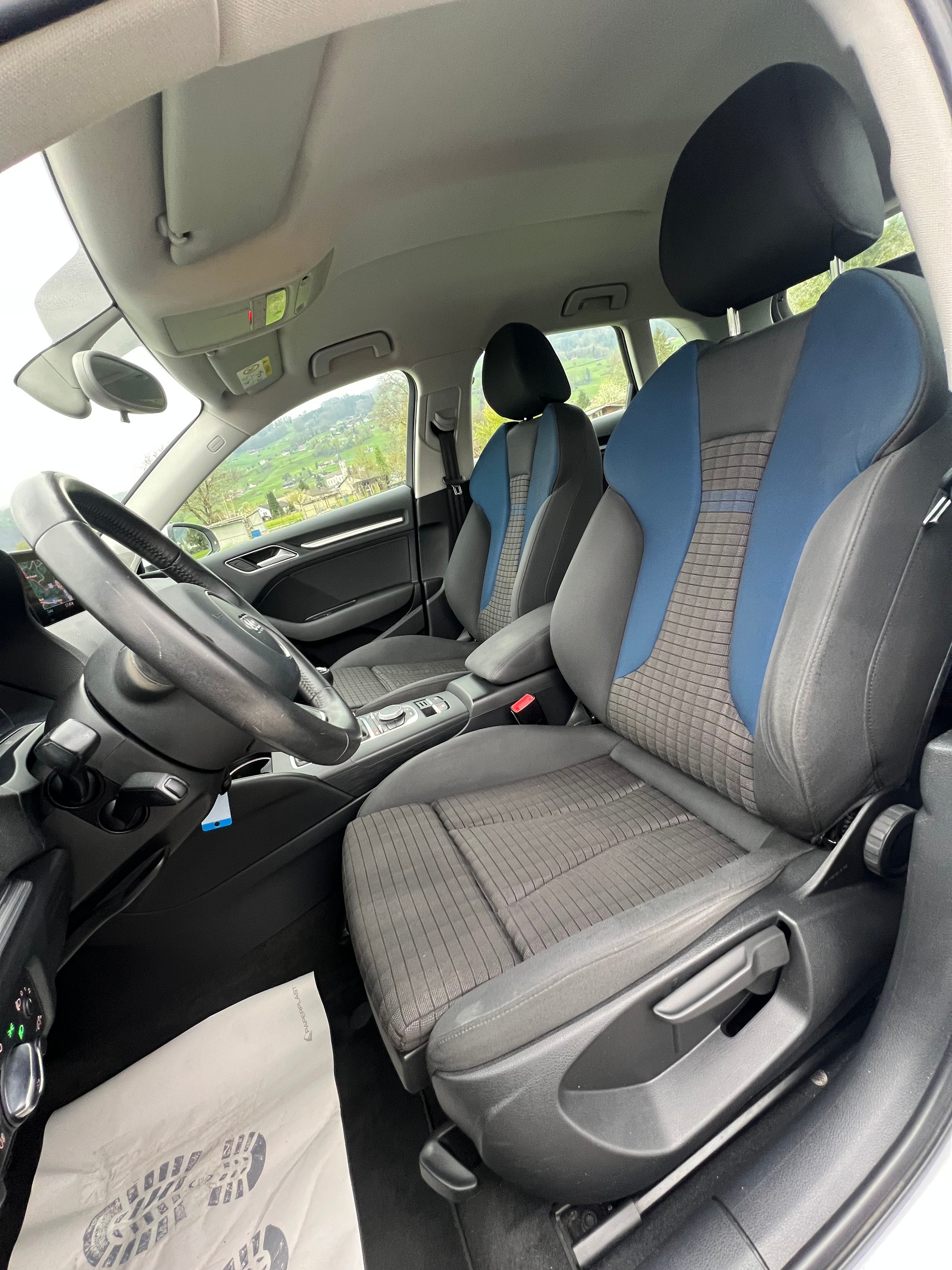 AUDI A3 Sportback 2.0 TDI Ambition quattro-image-9