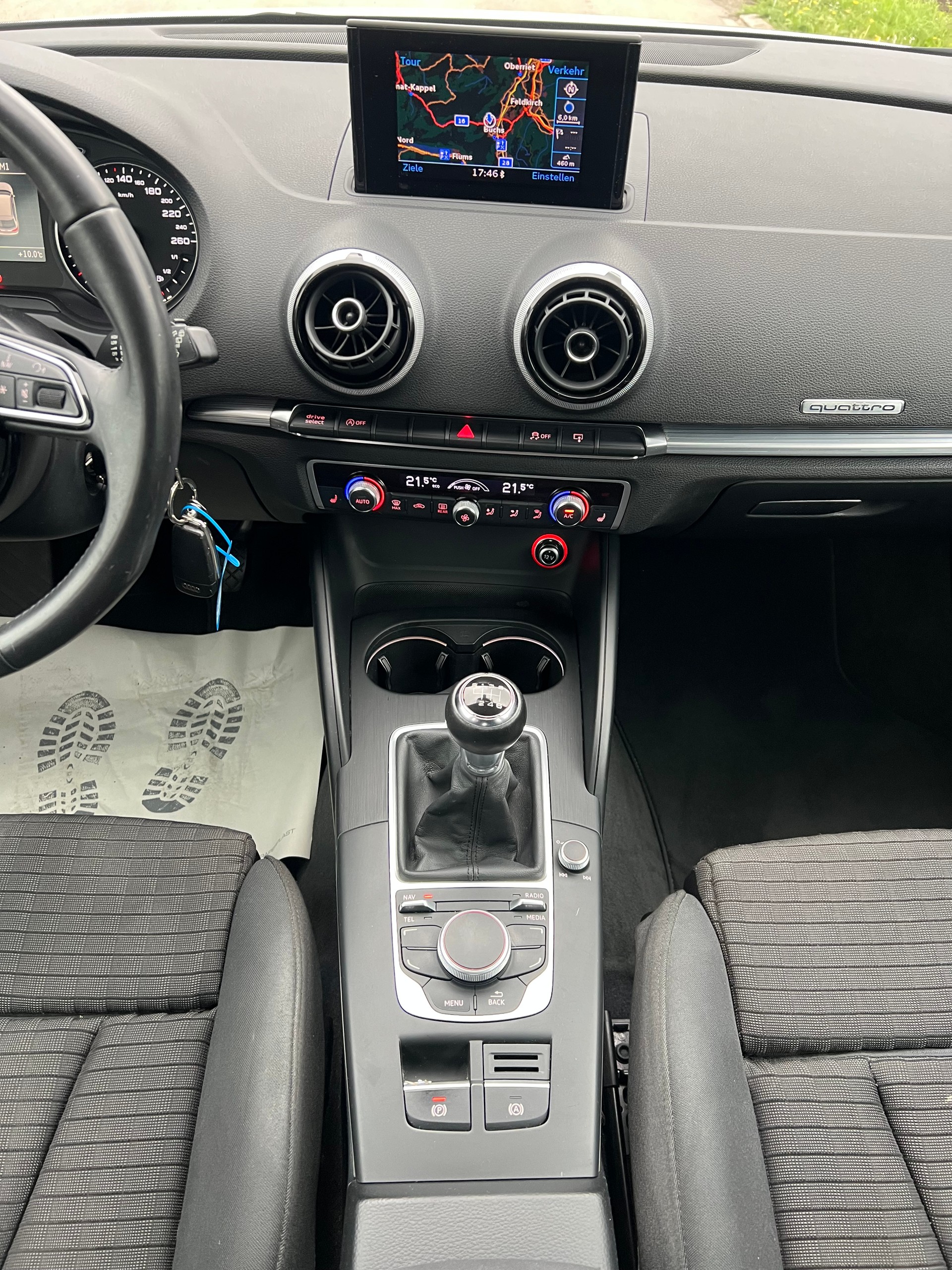 AUDI A3 Sportback 2.0 TDI Ambition quattro-image-12