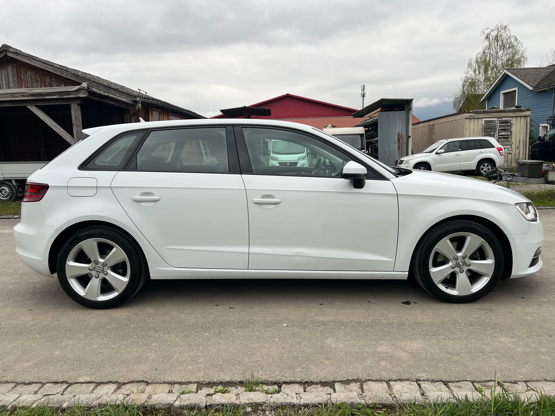 AUDI A3 Sportback 2.0 TDI Ambition quattro-image-7