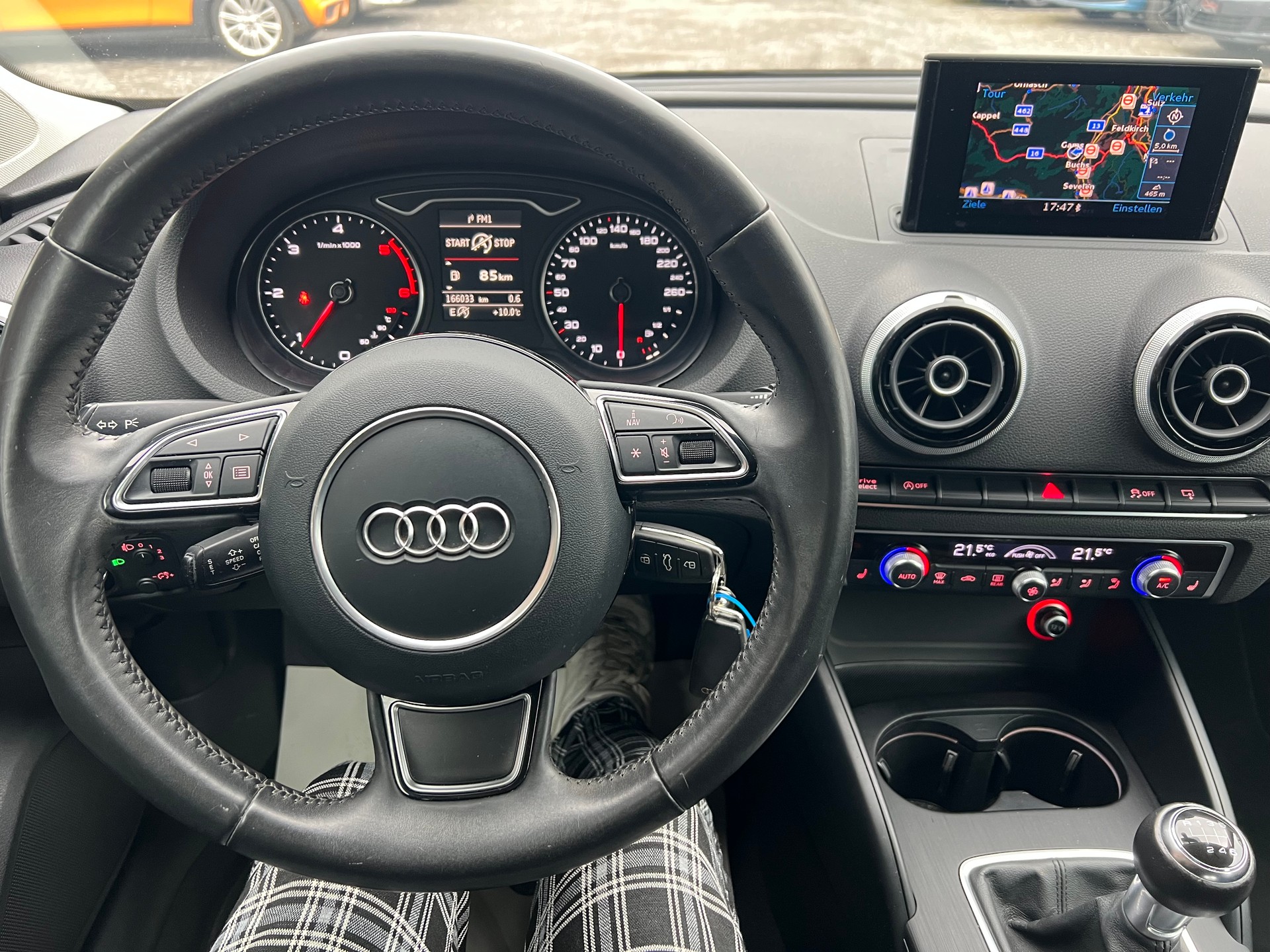 AUDI A3 Sportback 2.0 TDI Ambition quattro-image-14