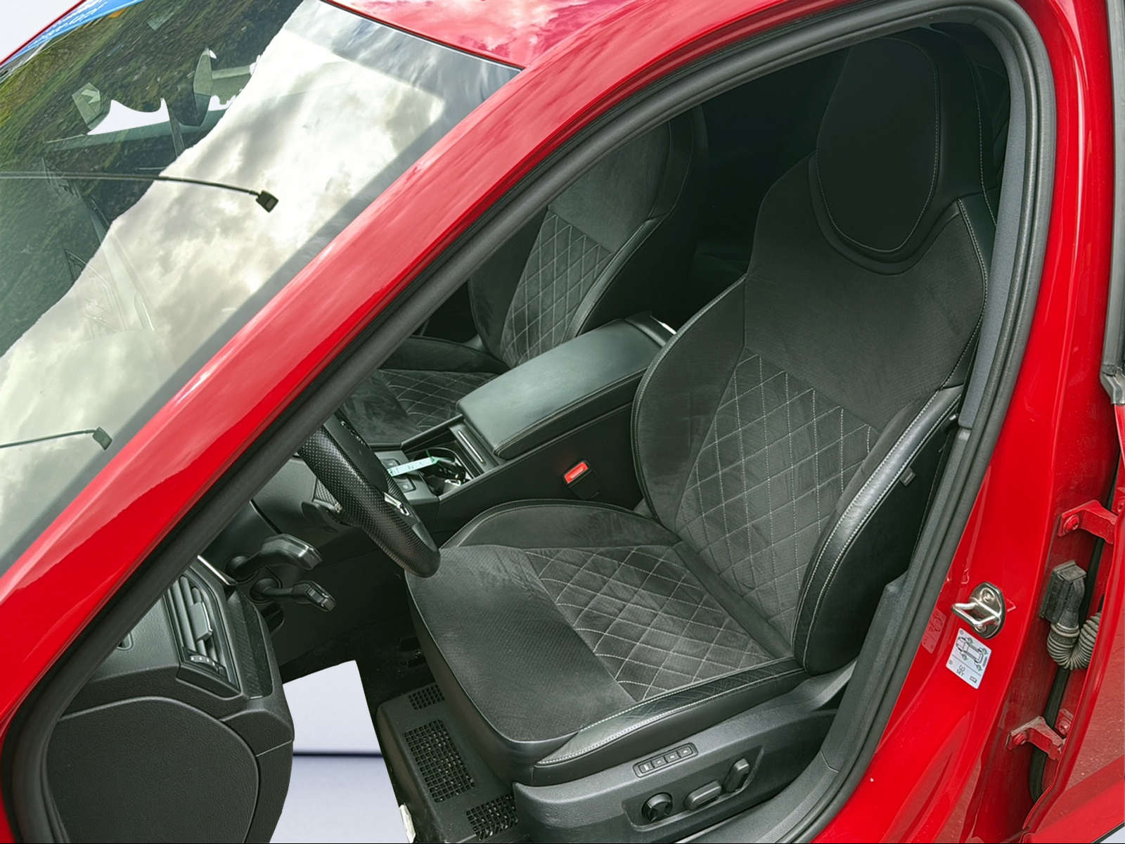 SKODA Superb 1.4 TSI Sport Line PHEV DSG-image-9